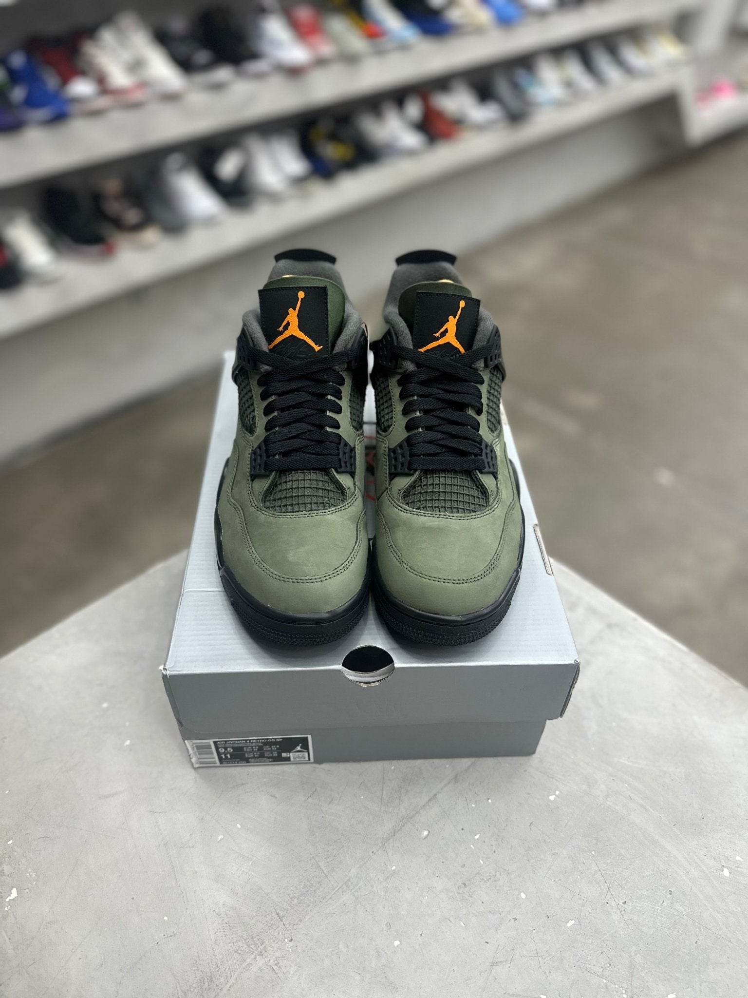 Jordan 4 Retro OG SP Undefeated Sz 9.5 (PREOWNED) - Restock AveJordan 4 Retro OG SP Undefeated Sz 9.5 (PREOWNED)Restock AveRestock Ave9.5Restock Ave