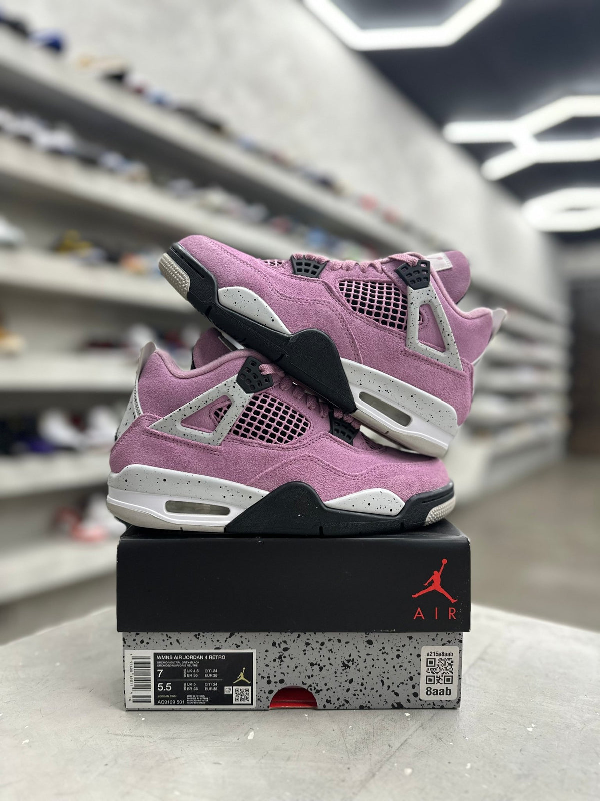 Jordan 4 Retro Orchid Sz w7/5.5 (PREOWNED) - Restock AveJordan 4 Retro Orchid Sz w7/5.5 (PREOWNED)Restock AveRestock Avew7 / 5.5yRestock Ave