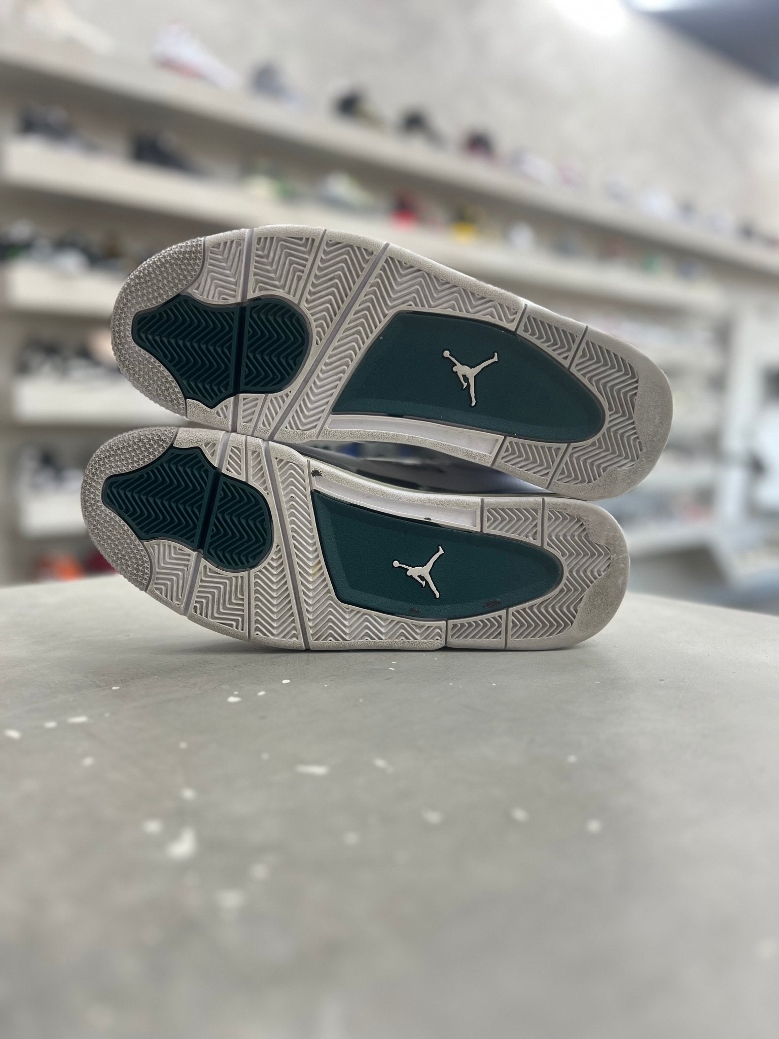 Jordan 4 Retro Oxidized Green Sz 12 (PREOWNED)(NO BOX) - Restock AveJordan 4 Retro Oxidized Green Sz 12 (PREOWNED)(NO BOX)Restock AveRestock Ave12Restock Ave