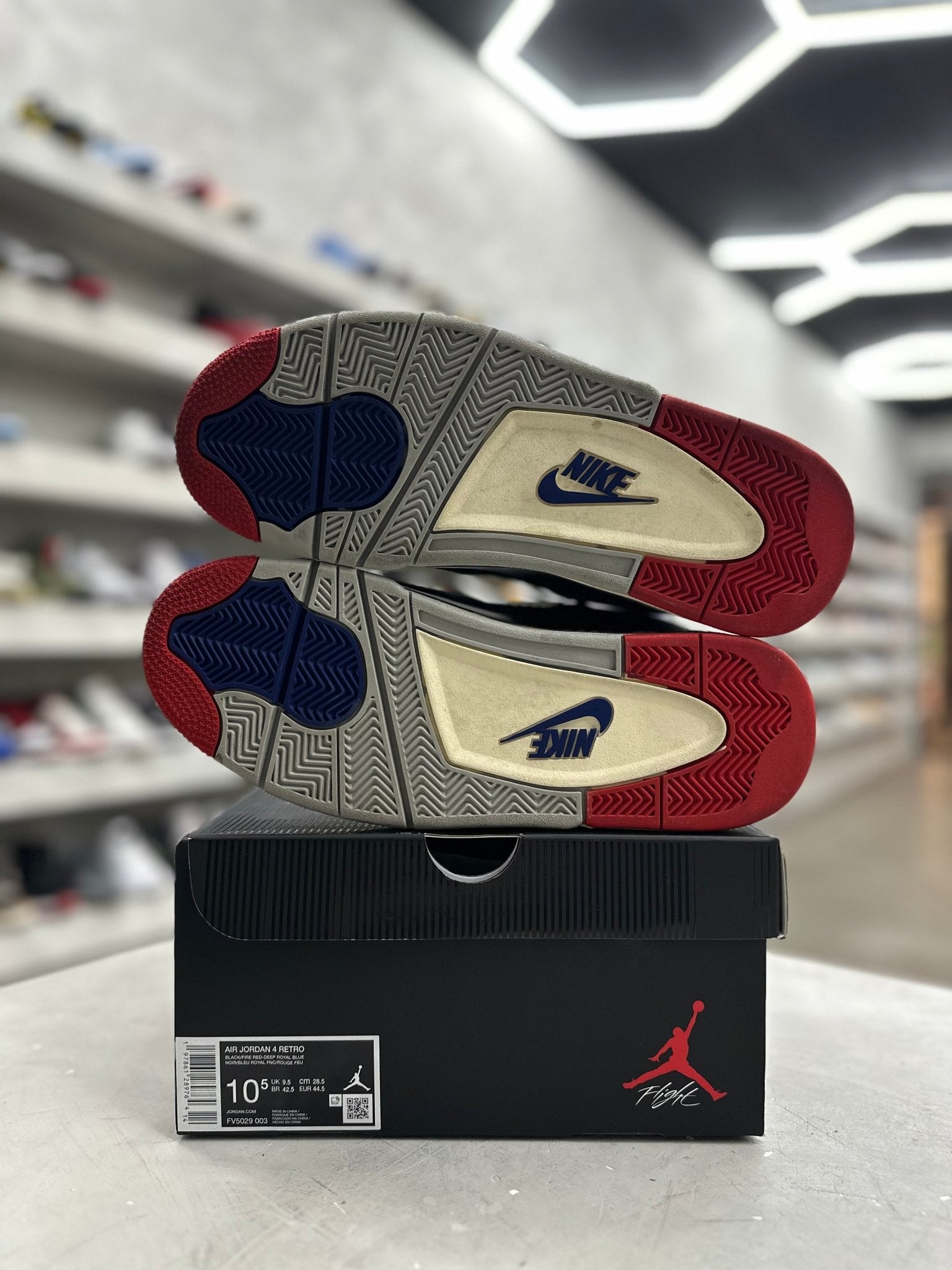 Jordan 4 Retro Rare Air Sz 10.5 (PREOWNED) - Restock AveJordan 4 Retro Rare Air Sz 10.5 (PREOWNED)Restock AveRestock Ave10.515218291Restock Ave