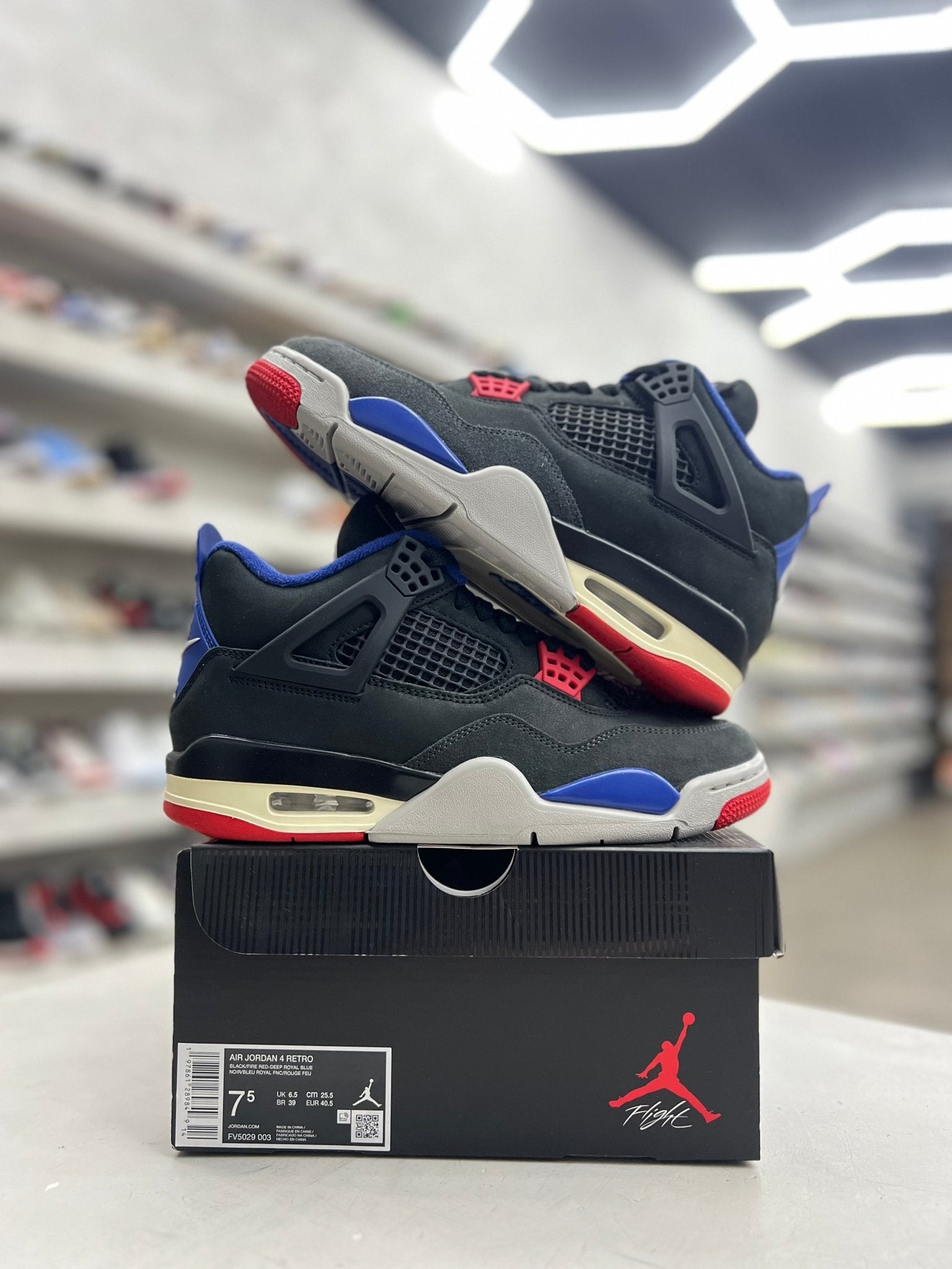 Jordan 4 Retro Rare Air Sz 7.5 (PREOWNED) - Restock AveJordan 4 Retro Rare Air Sz 7.5 (PREOWNED)Restock AveRestock Ave7.5Restock Ave