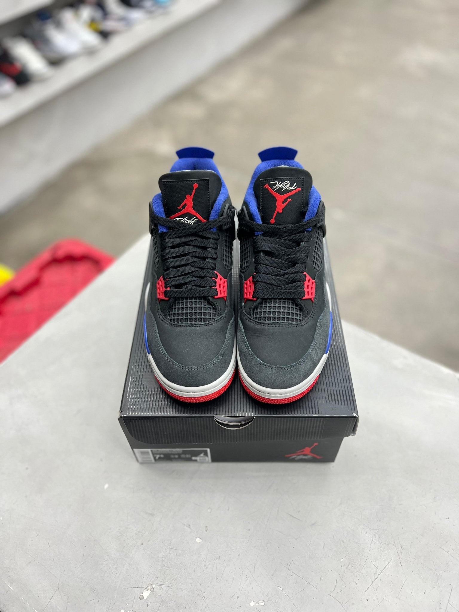 Jordan 4 Retro Rare Air Sz 7.5 (PREOWNED) - Restock AveJordan 4 Retro Rare Air Sz 7.5 (PREOWNED)Restock AveRestock Ave7.5Restock Ave