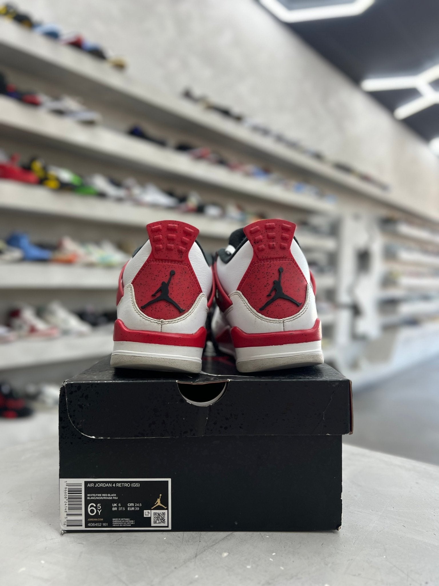 Jordan 4 Retro Red Cement Sz 6.5 (PREOWNED) - Restock AveJordan 4 Retro Red Cement Sz 6.5 (PREOWNED)Restock AveRestock Ave6.551631475Restock Ave