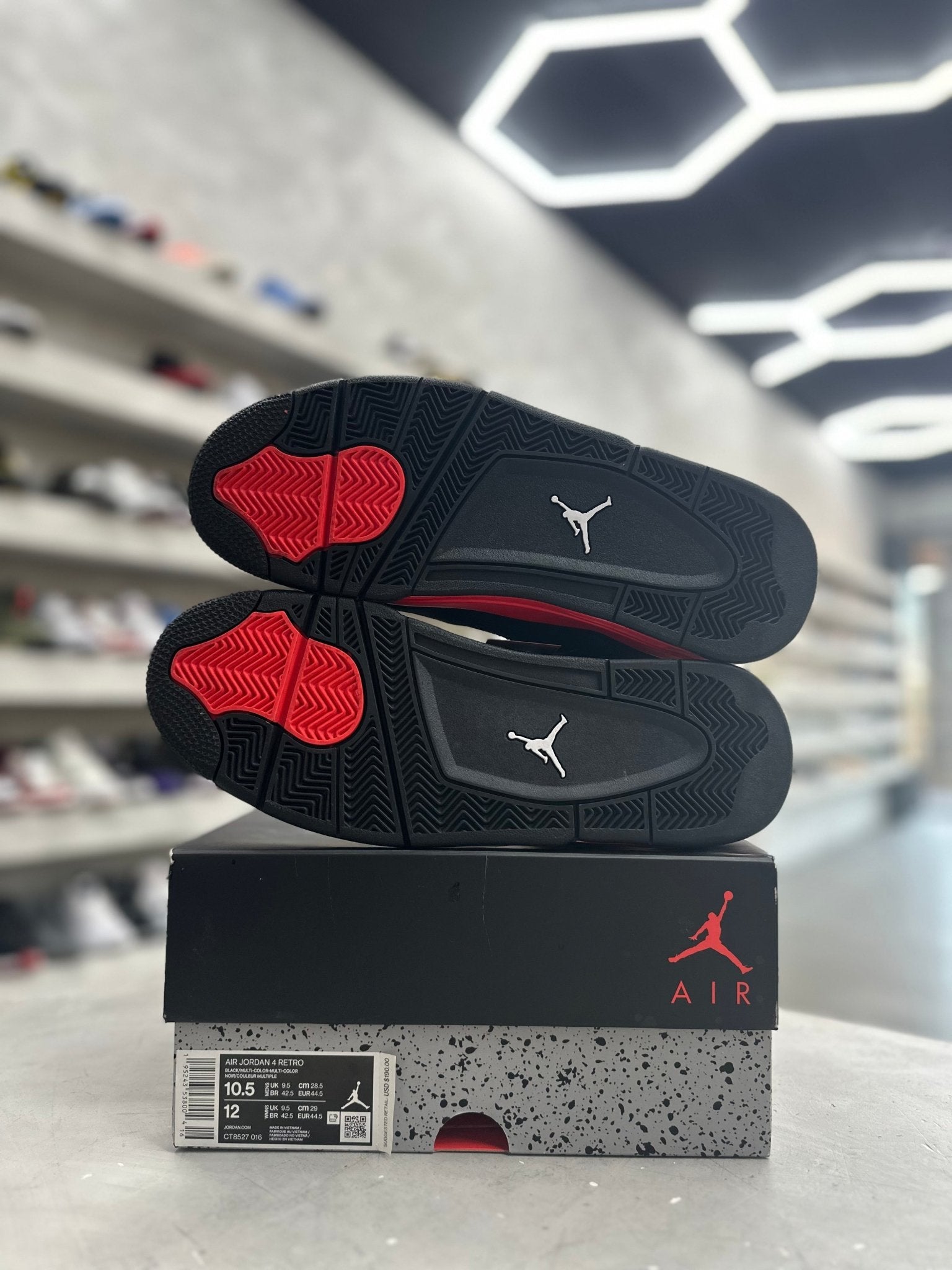 Jordan 4 Retro Red Thunder Sz 10.5 (PREOWNED) - Restock AveJordan 4 Retro Red Thunder Sz 10.5 (PREOWNED)Restock AveRestock Ave10.5Restock Ave