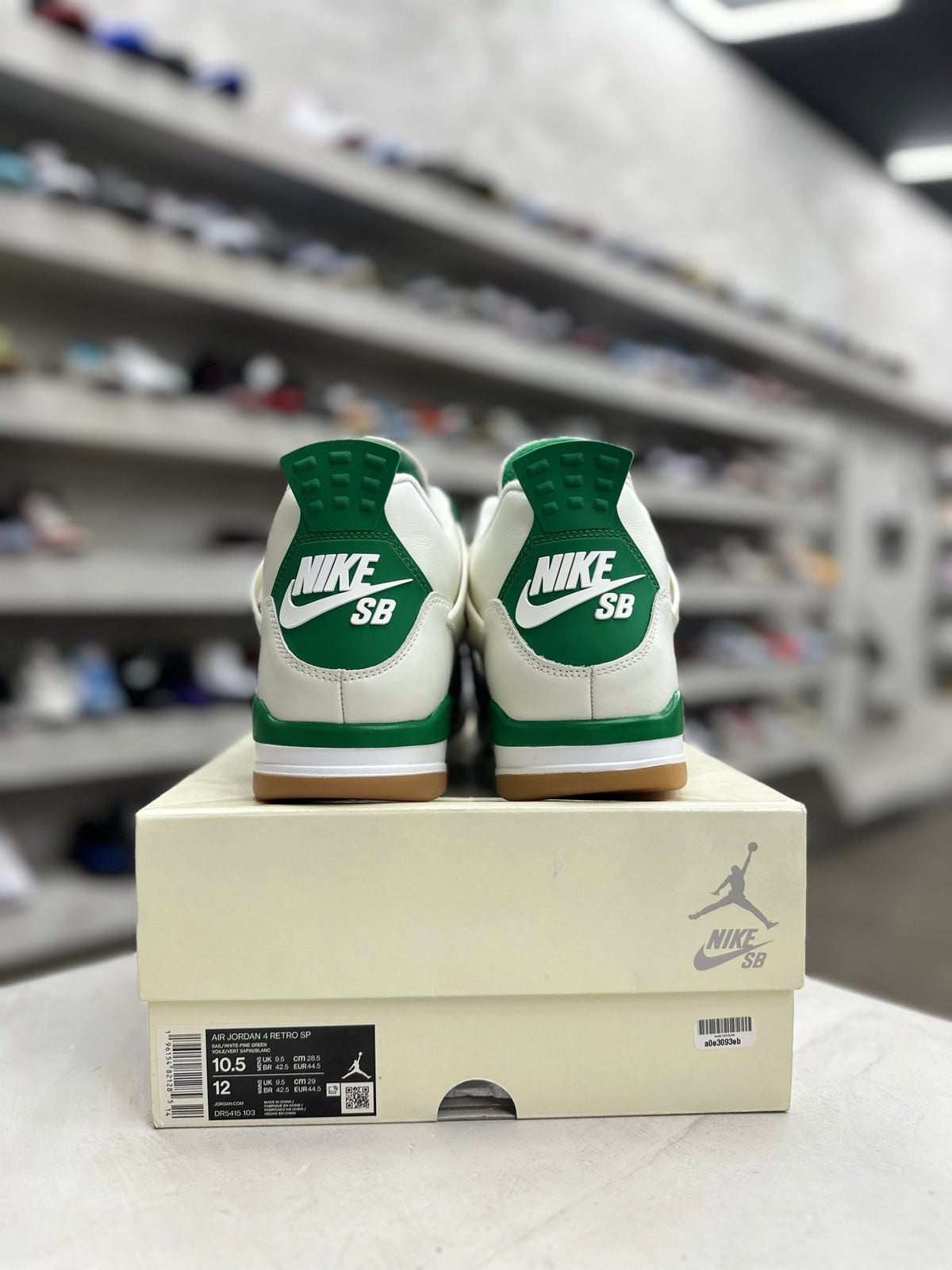 Jordan 4 Retro SB Pine Green sz 10.5 (PREOWNED) - Restock AveJordan 4 Retro SB Pine Green sz 10.5 (PREOWNED)Restock AveRestock Ave10.5Restock Ave
