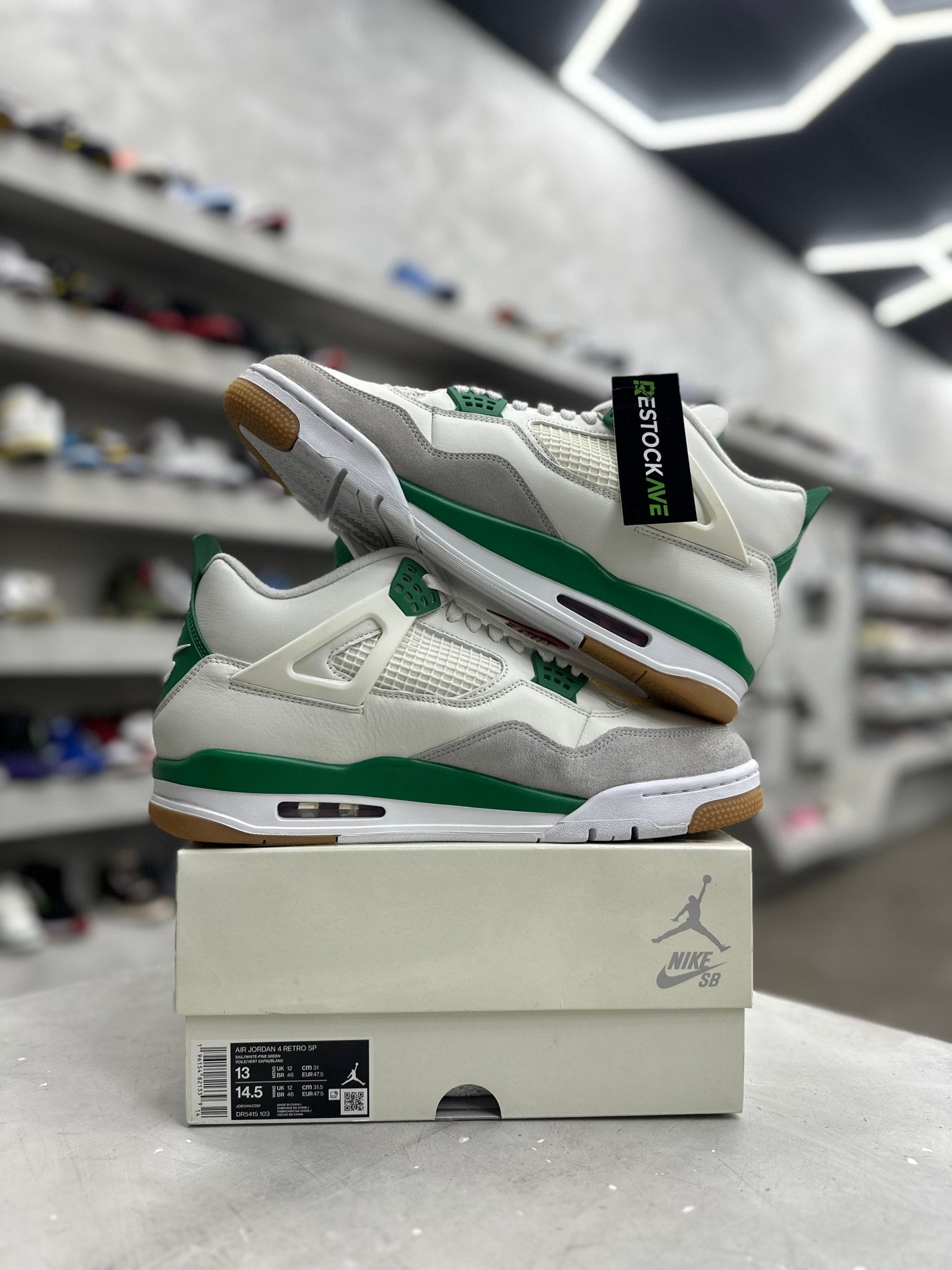 Jordan 4 Retro SB Pine Green Sz 13 (PREOWNED) - Restock AveJordan 4 Retro SB Pine Green Sz 13 (PREOWNED)Restock AveRestock Ave13Restock Ave