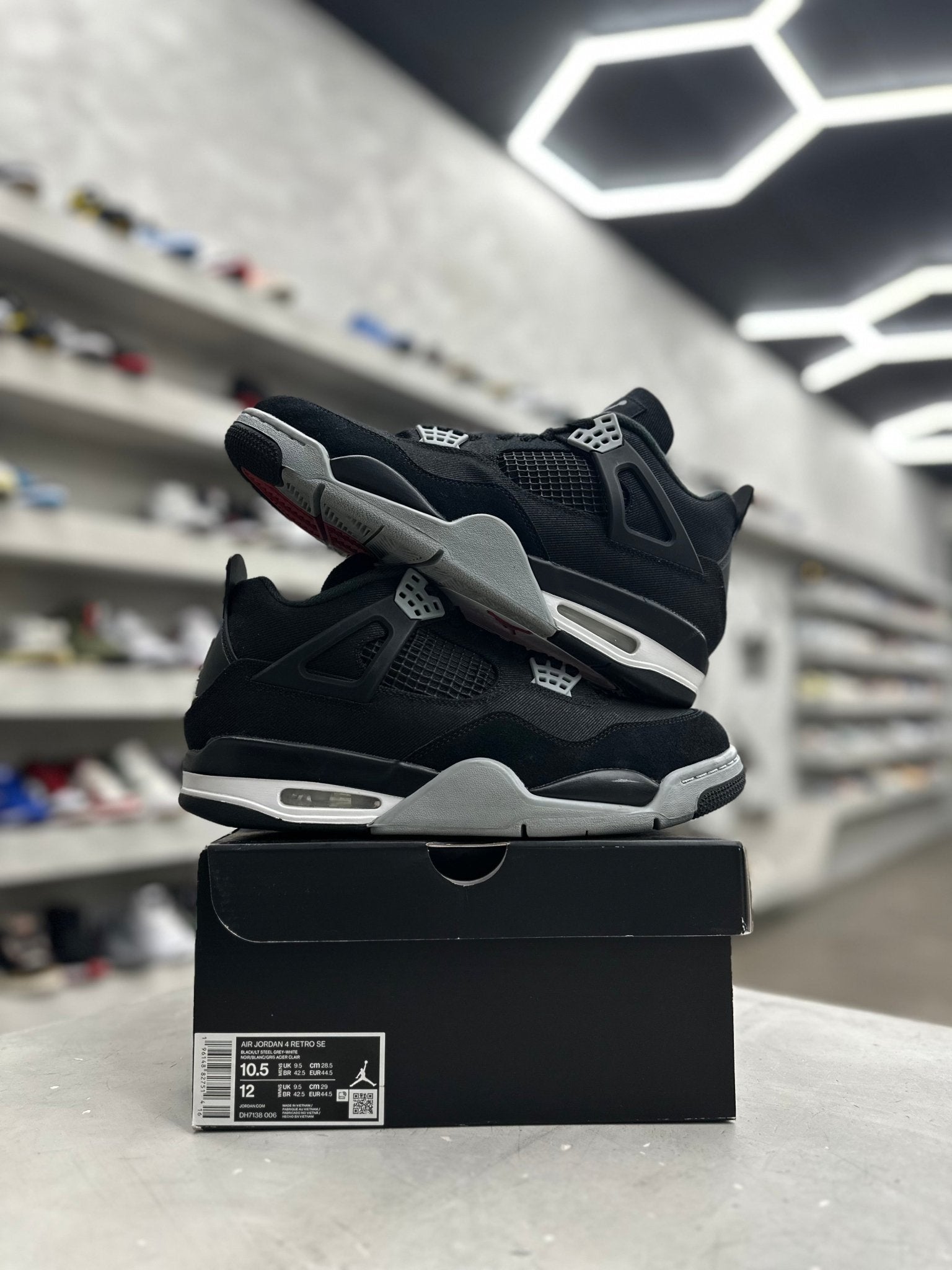 Jordan 4 Retro SE Black Canvas Sz 10.5 (PREOWNED) - Restock AveJordan 4 Retro SE Black Canvas Sz 10.5 (PREOWNED)Restock AveRestock Ave10.538640243Restock Ave