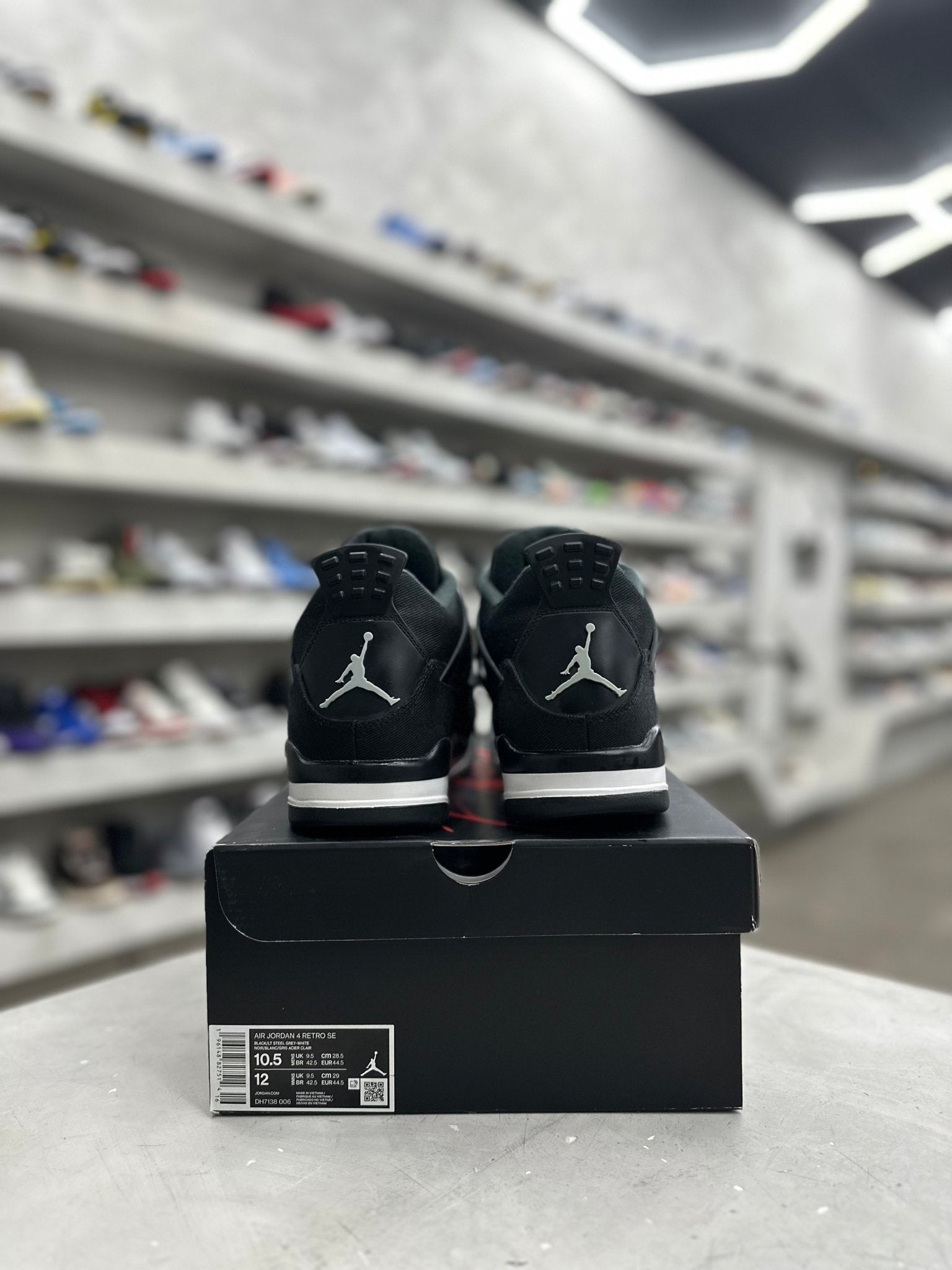 Jordan 4 Retro SE Black Canvas Sz 10.5 (PREOWNED) - Restock AveJordan 4 Retro SE Black Canvas Sz 10.5 (PREOWNED)Restock AveRestock Ave10.538640243Restock Ave