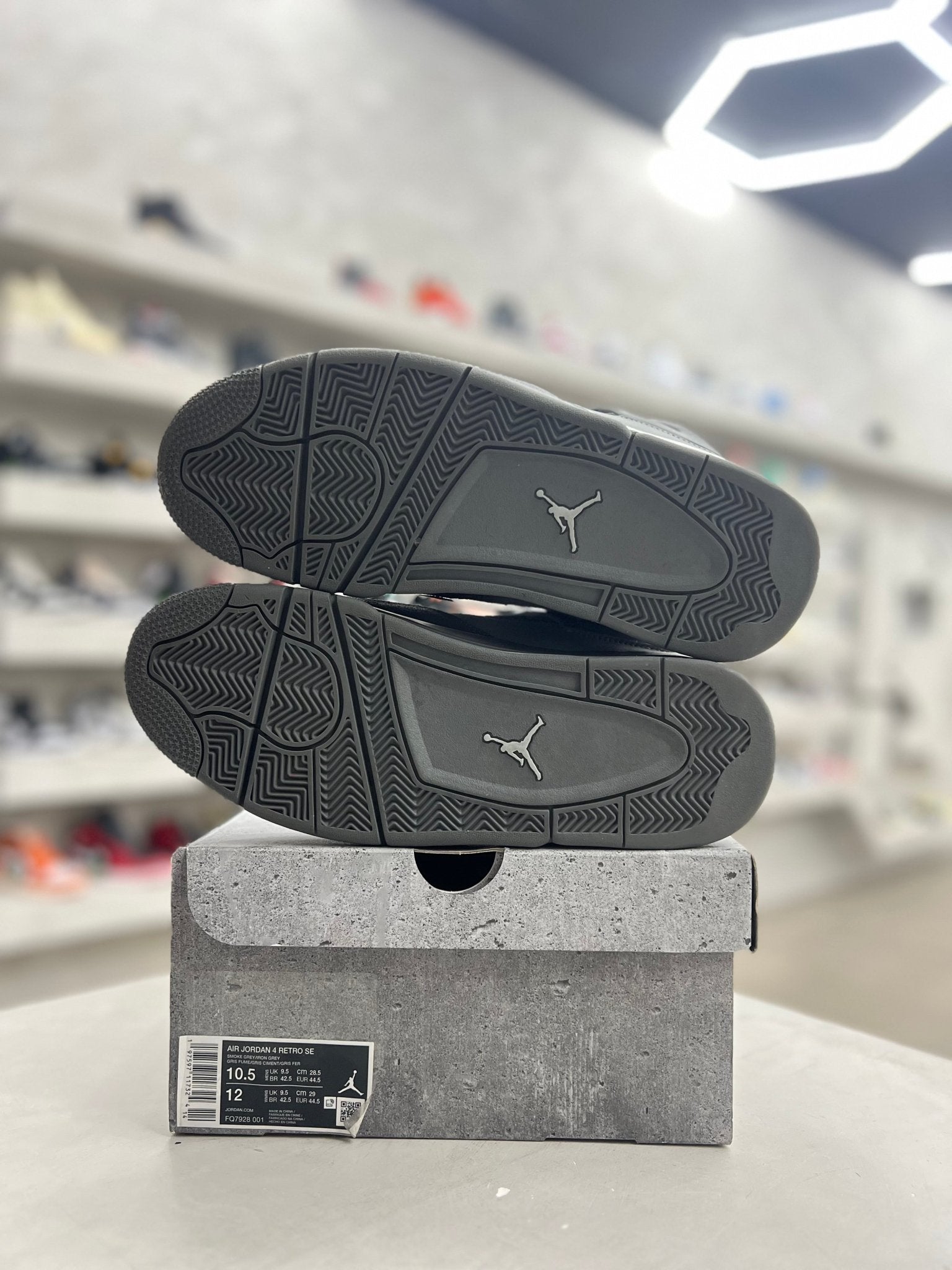 Jordan 4 Retro SE Paris Olympics Wet Cement Sz 10.5 (PREOWNED) - Restock AveJordan 4 Retro SE Paris Olympics Wet Cement Sz 10.5 (PREOWNED)Restock AveRestock Ave10.5Restock Ave