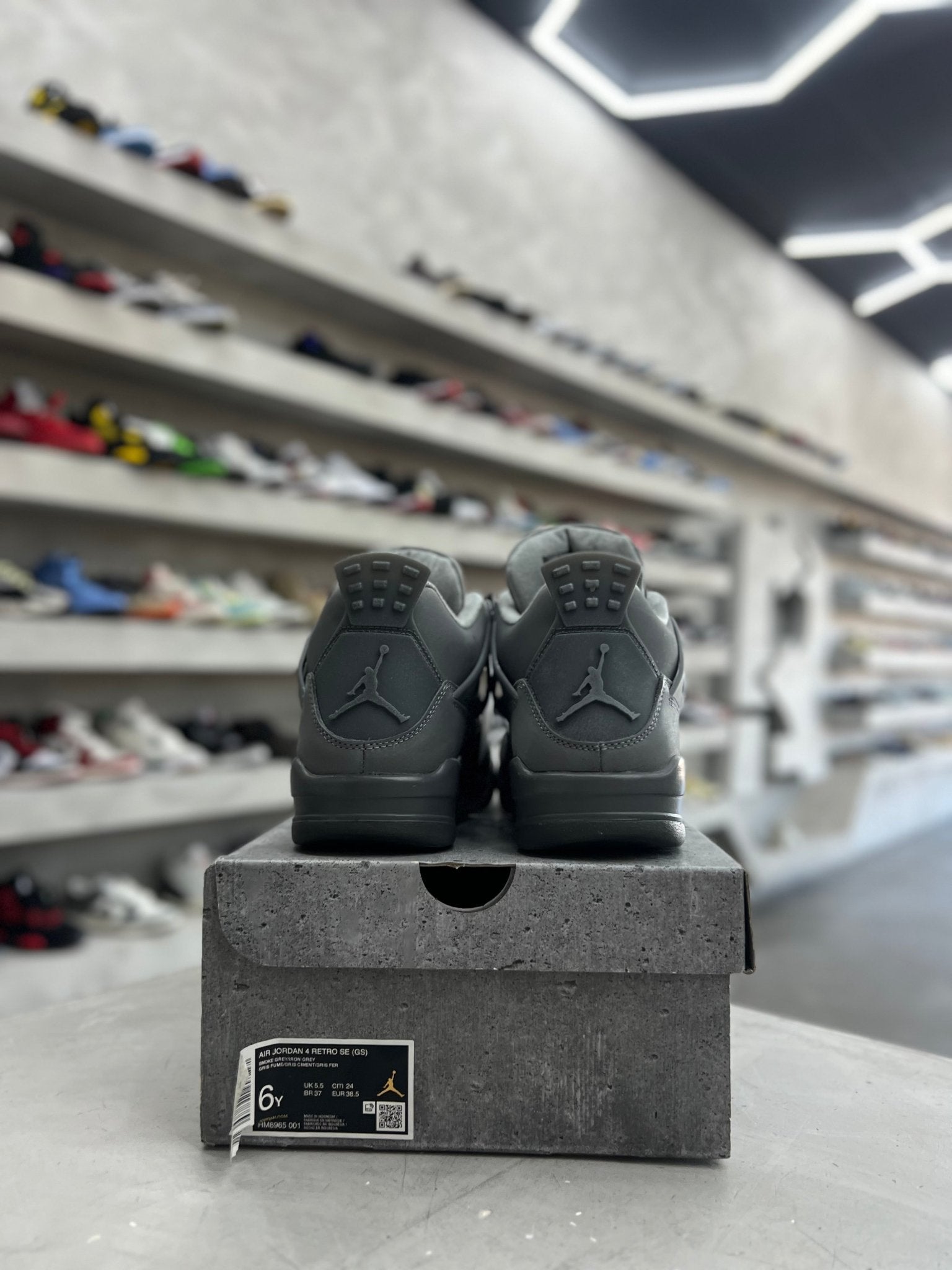 Jordan 4 Retro SE Paris Olympics Wet Cement Sz 6Y (PREOWNED) - Restock AveJordan 4 Retro SE Paris Olympics Wet Cement Sz 6Y (PREOWNED)Restock AveRestock Ave6y78271859Restock Ave