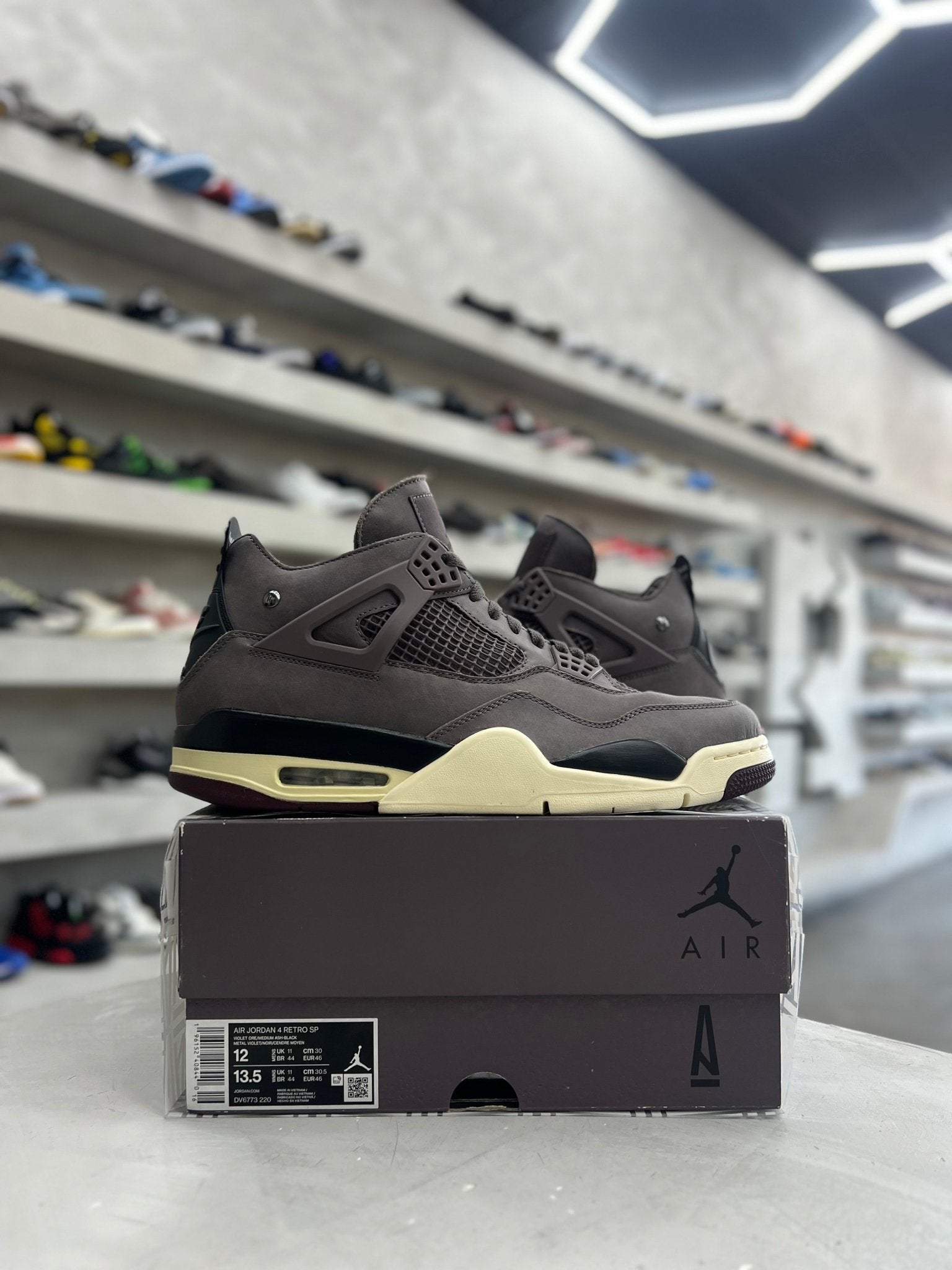 Jordan 4 Retro SP A Ma Maniére Violet Ore Sz 12 (PREOWNED) - Restock AveJordan 4 Retro SP A Ma Maniére Violet Ore Sz 12 (PREOWNED)Restock AveRestock Ave1291889779Restock Ave