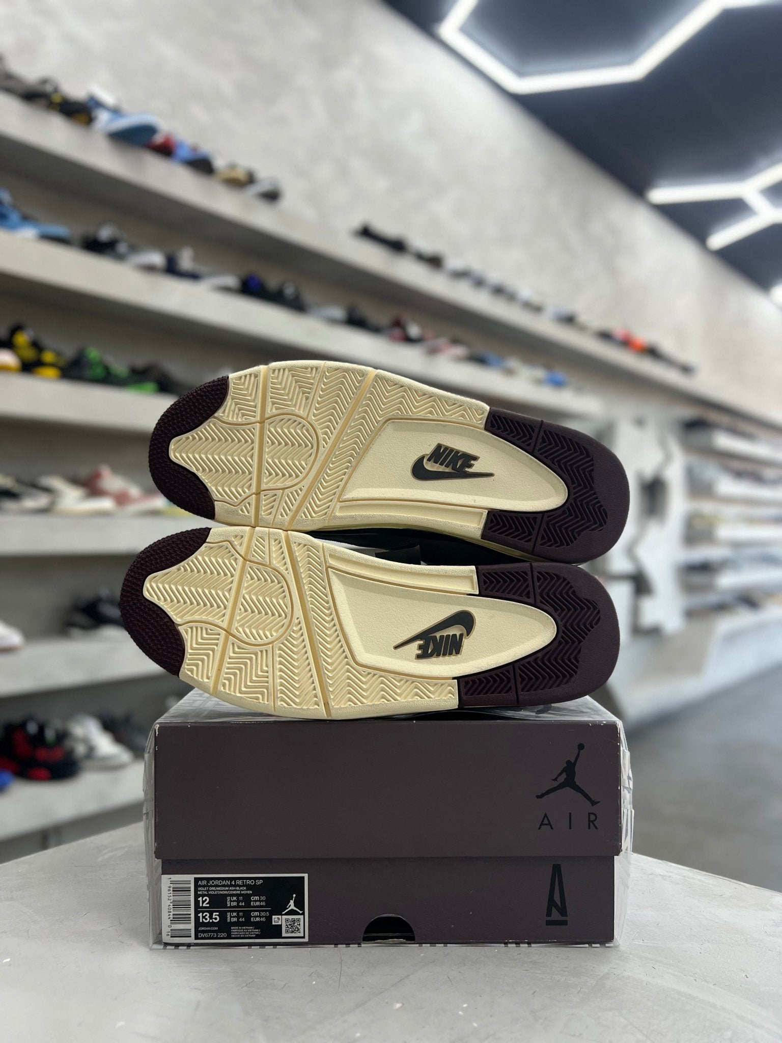 Jordan 4 Retro SP A Ma Maniére Violet Ore Sz 12 (PREOWNED) - Restock AveJordan 4 Retro SP A Ma Maniére Violet Ore Sz 12 (PREOWNED)Restock AveRestock Ave1291889779Restock Ave