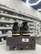 Jordan 4 Retro SP A Ma Maniére Violet Ore Sz 13 (PREOWNED) - Restock AveJordan 4 Retro SP A Ma Maniére Violet Ore Sz 13 (PREOWNED)Restock AveRestock Ave13Restock Ave