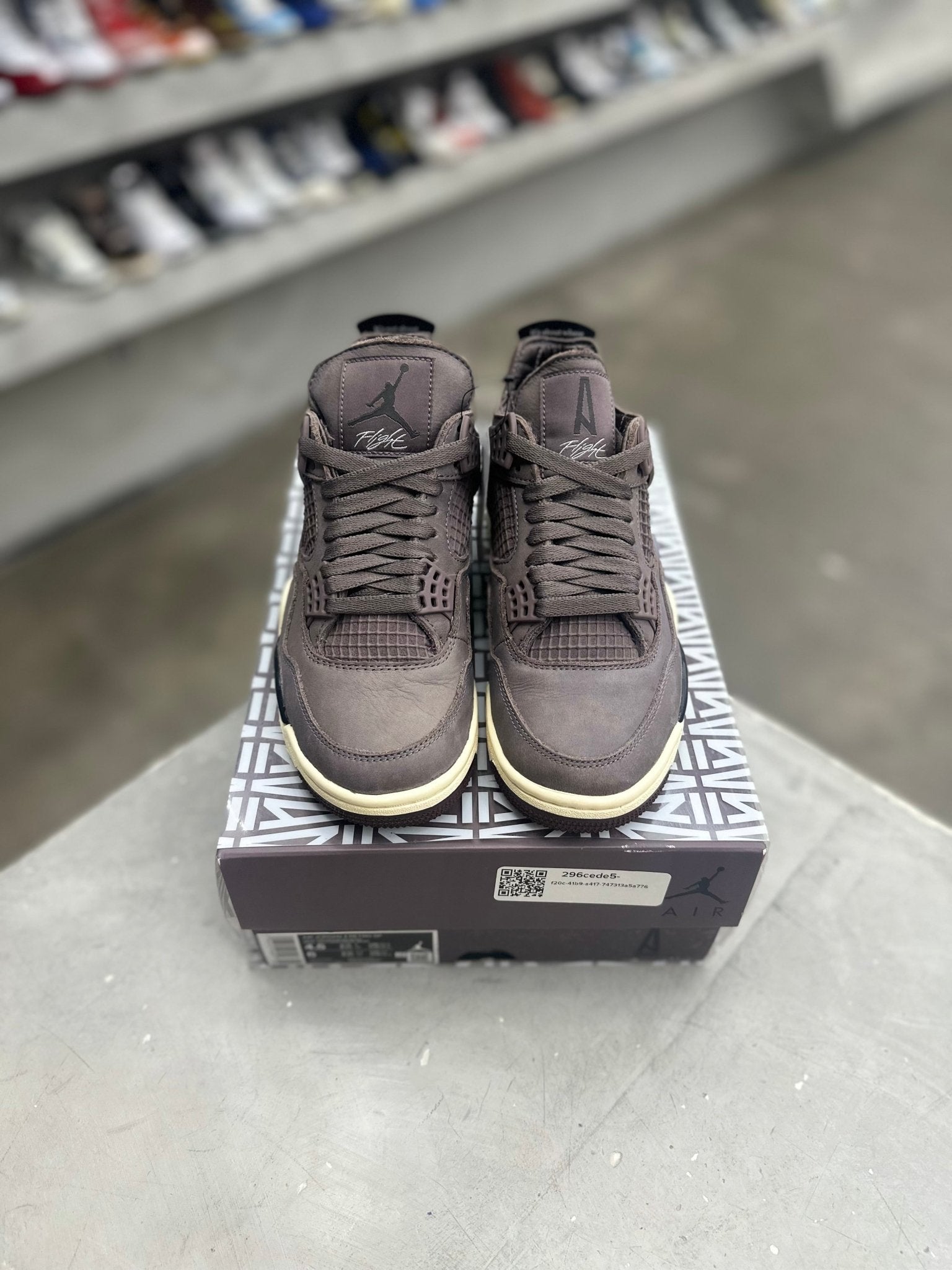 Jordan 4 Retro SP A Ma Maniére Violet Ore Sz 4.5 (PREOWNED) - Restock AveJordan 4 Retro SP A Ma Maniére Violet Ore Sz 4.5 (PREOWNED)Restock AveRestock Ave4.5Restock Ave