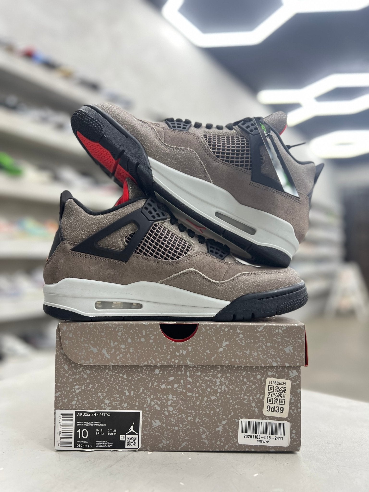 Jordan 4 Retro Taupe Haze Sz 10 (PREOWNED) - Restock AveJordan 4 Retro Taupe Haze Sz 10 (PREOWNED)Restock AveRestock Ave10Restock Ave