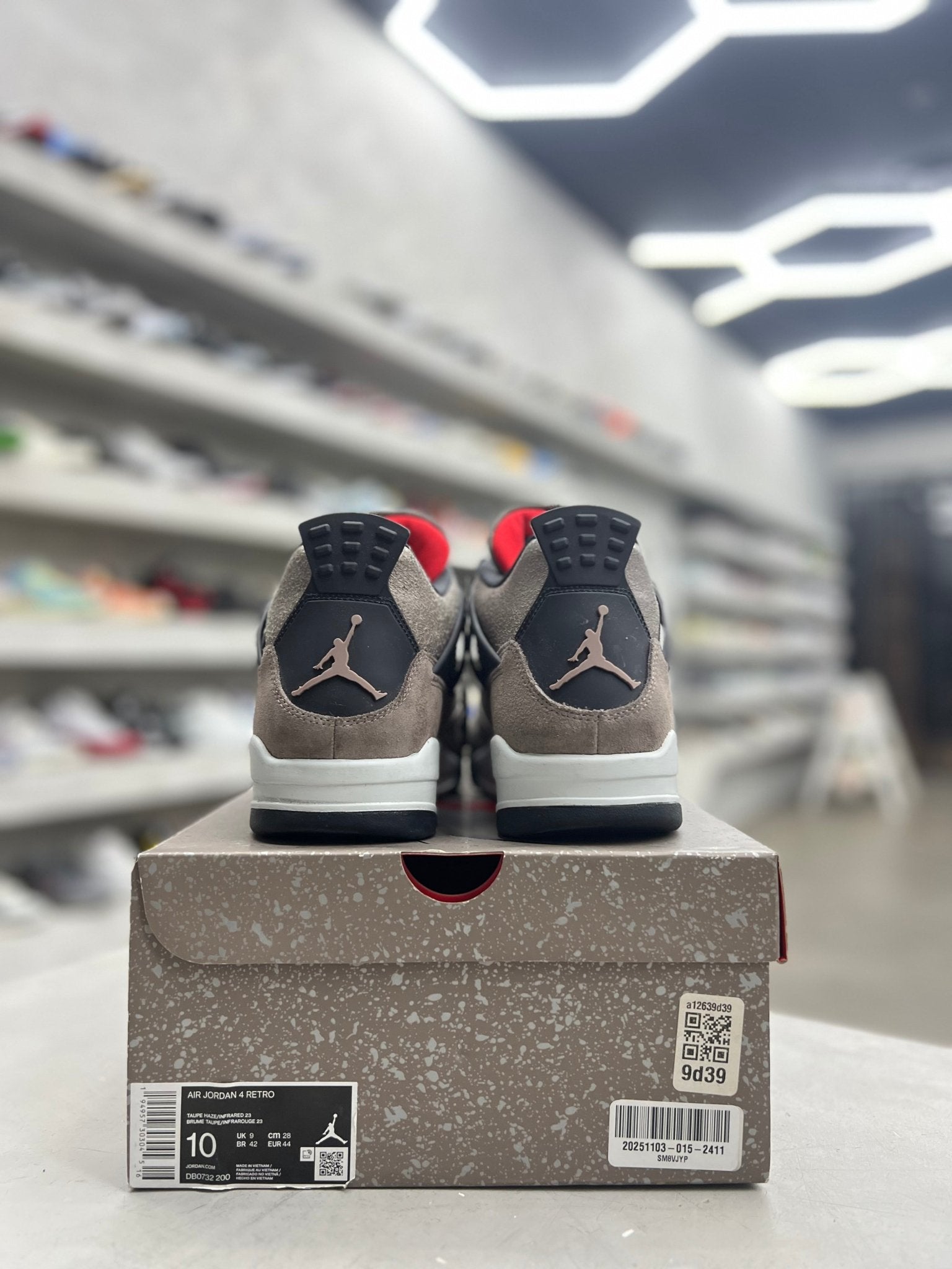 Jordan 4 Retro Taupe Haze Sz 10 (PREOWNED) - Restock AveJordan 4 Retro Taupe Haze Sz 10 (PREOWNED)Restock AveRestock Ave10Restock Ave