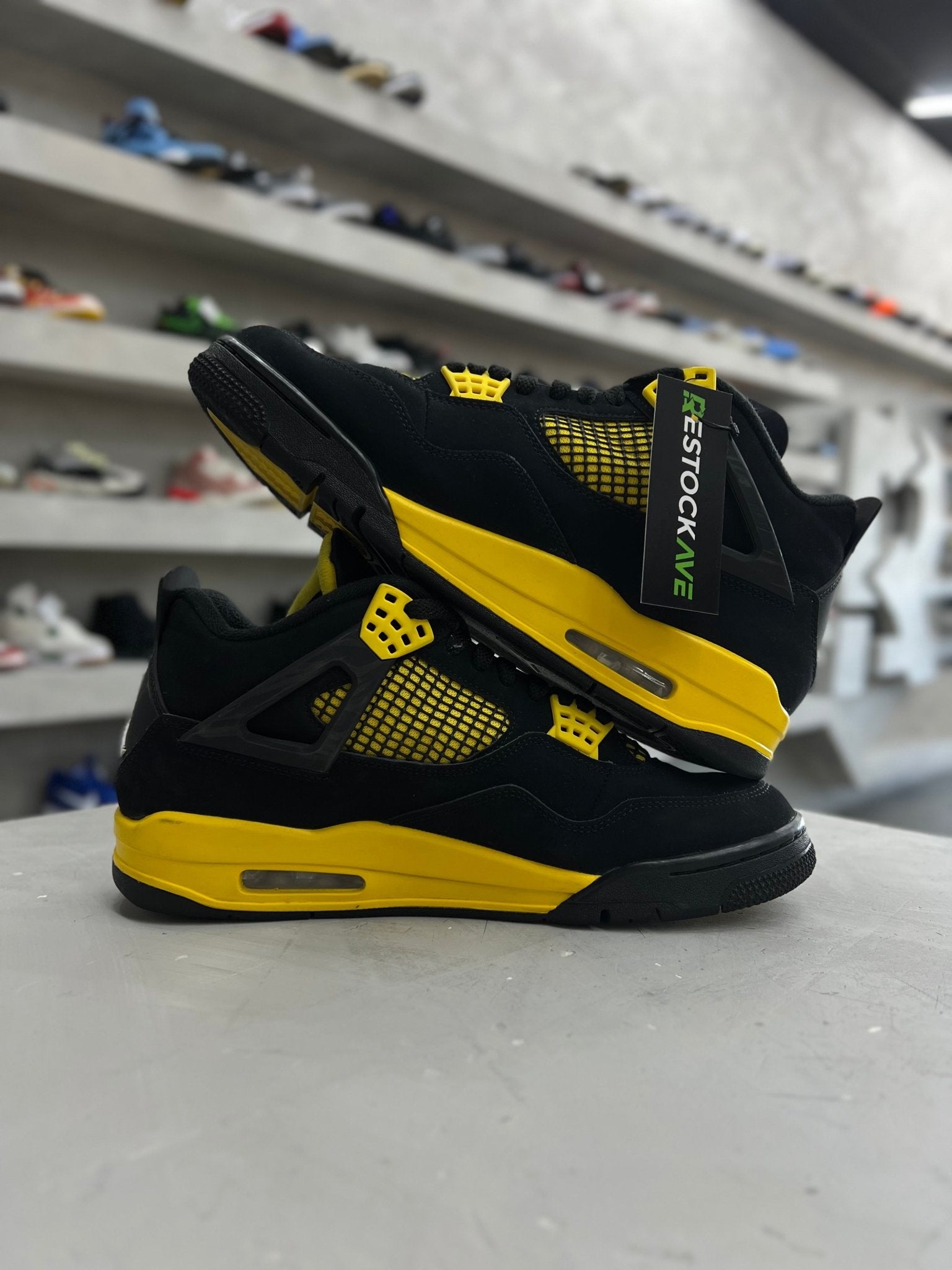 Jordan 4 Retro Thunder Sz 10 (PREOWNED)(NO BOX) - Restock AveJordan 4 Retro Thunder Sz 10 (PREOWNED)(NO BOX)Restock AveRestock Ave10Restock Ave