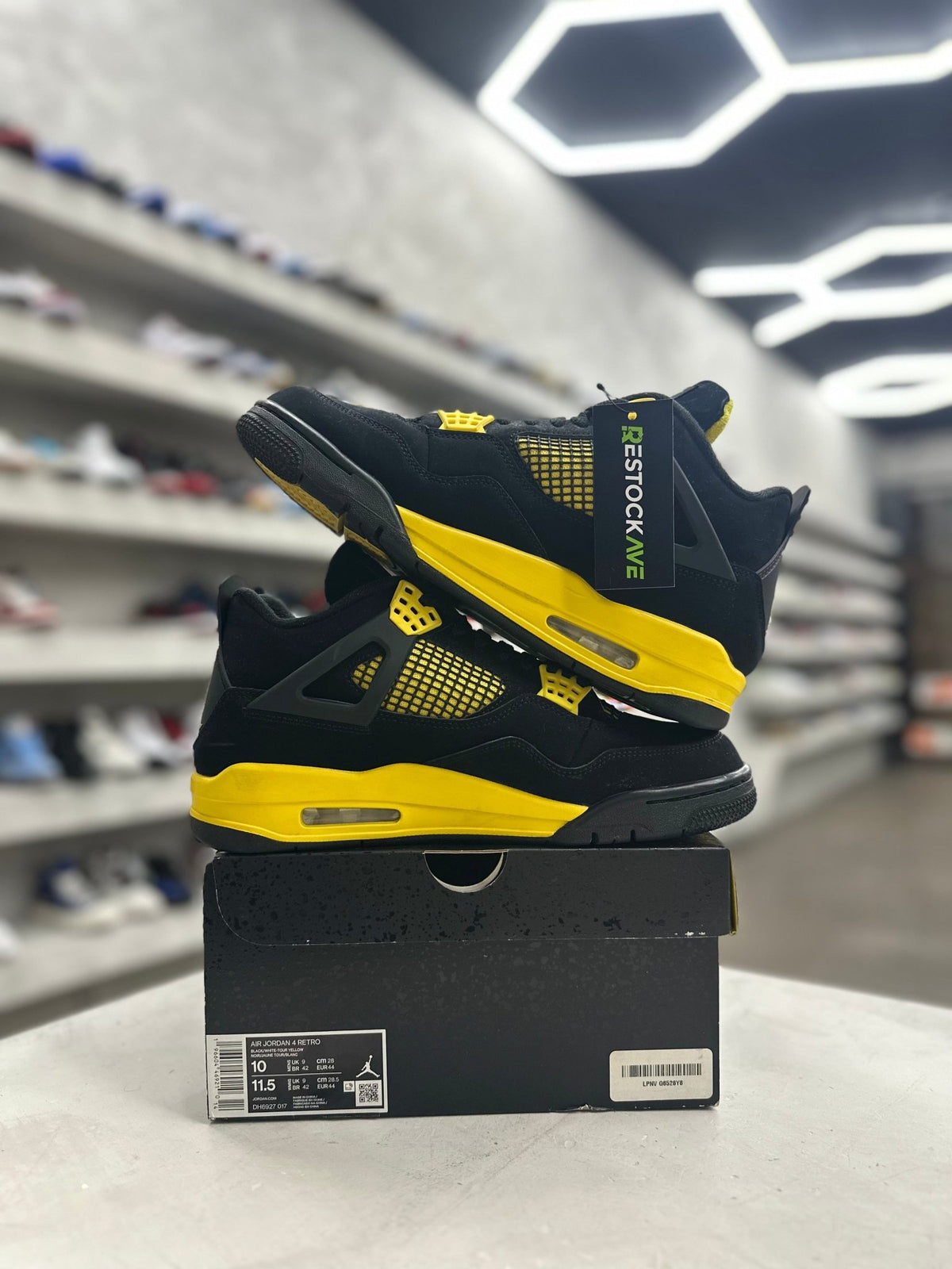 Jordan 4 Retro Thunder Sz 10 (PREOWNED) - Restock AveJordan 4 Retro Thunder Sz 10 (PREOWNED)Restock AveRestock Ave10Restock Ave