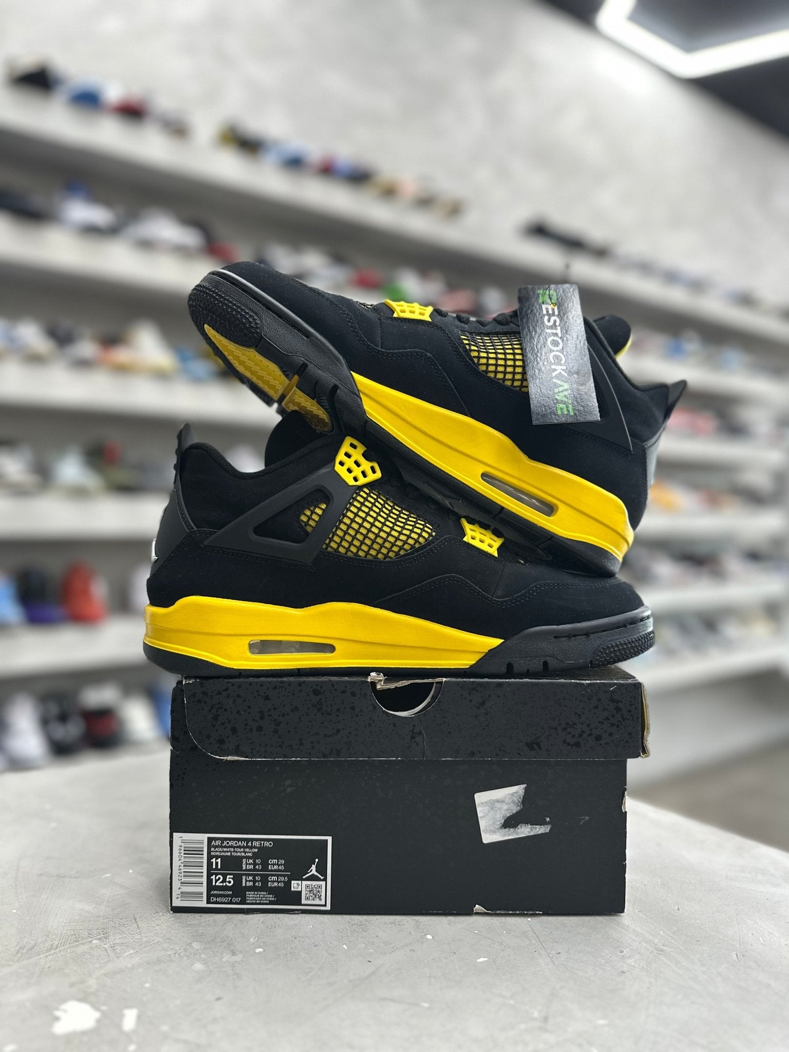 Jordan 4 Retro Thunder Sz 11 (PREOWNED) - Restock AveJordan 4 Retro Thunder Sz 11 (PREOWNED)Restock AveRestock Ave11Restock Ave