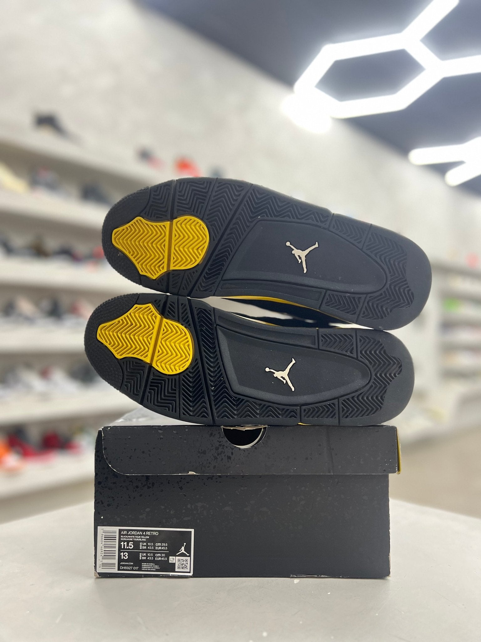 Jordan 4 Retro Thunder Sz 11.5 (PREOWNED) - Restock AveJordan 4 Retro Thunder Sz 11.5 (PREOWNED)Restock AveRestock Ave11.5Restock Ave