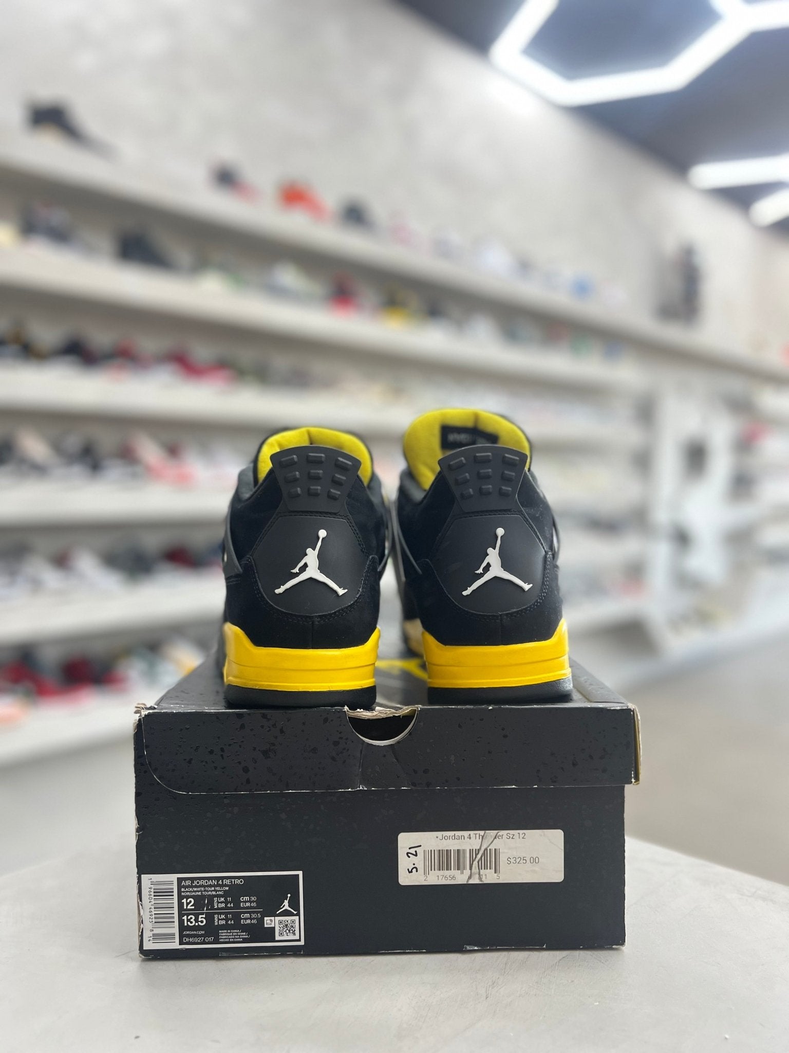 Jordan 4 Retro Thunder Sz 12 (PREOWNED) - Restock AveJordan 4 Retro Thunder Sz 12 (PREOWNED)Restock AveRestock Ave12Restock Ave