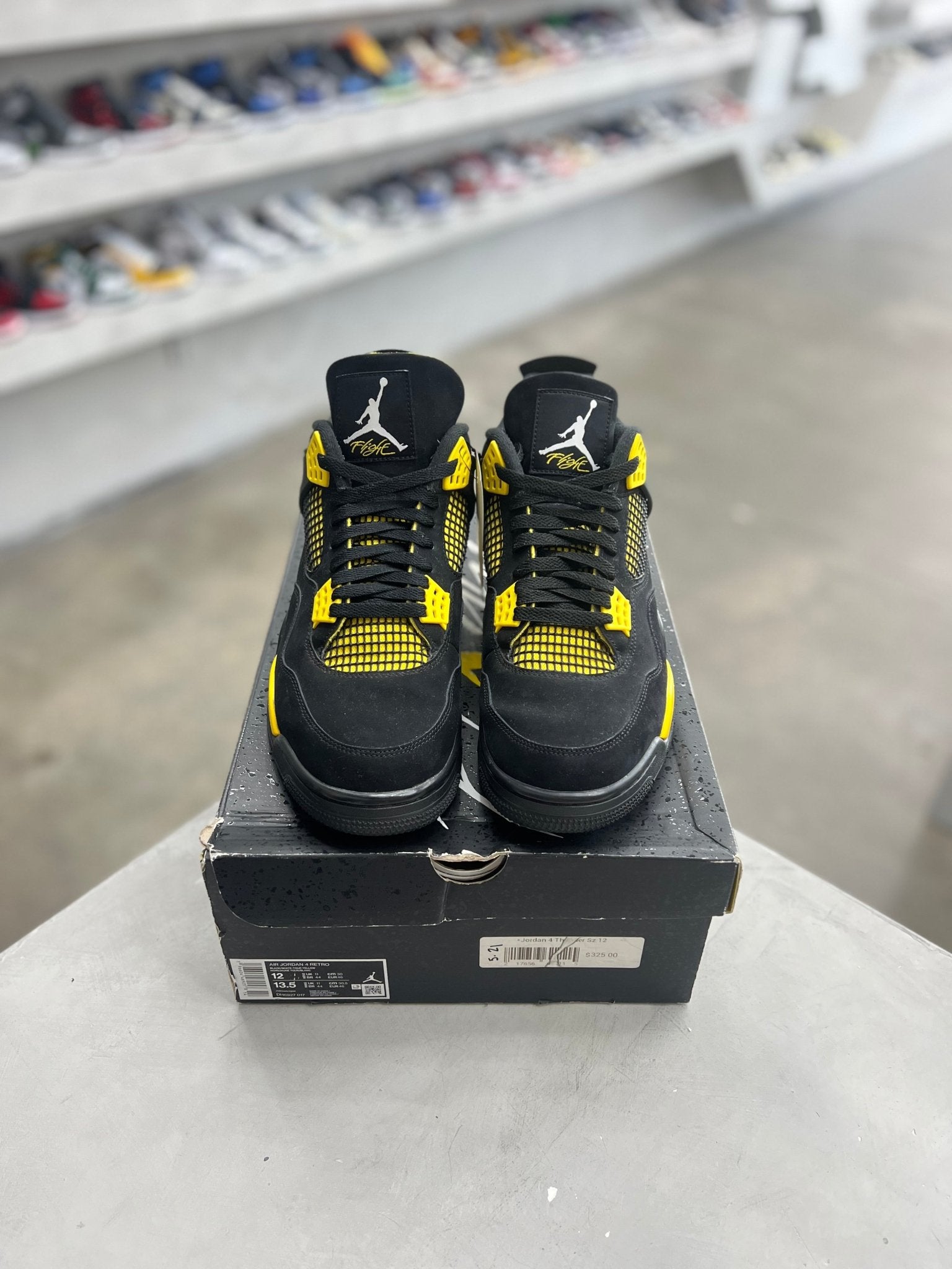 Jordan 4 Retro Thunder Sz 12 (PREOWNED) - Restock AveJordan 4 Retro Thunder Sz 12 (PREOWNED)Restock AveRestock Ave12Restock Ave