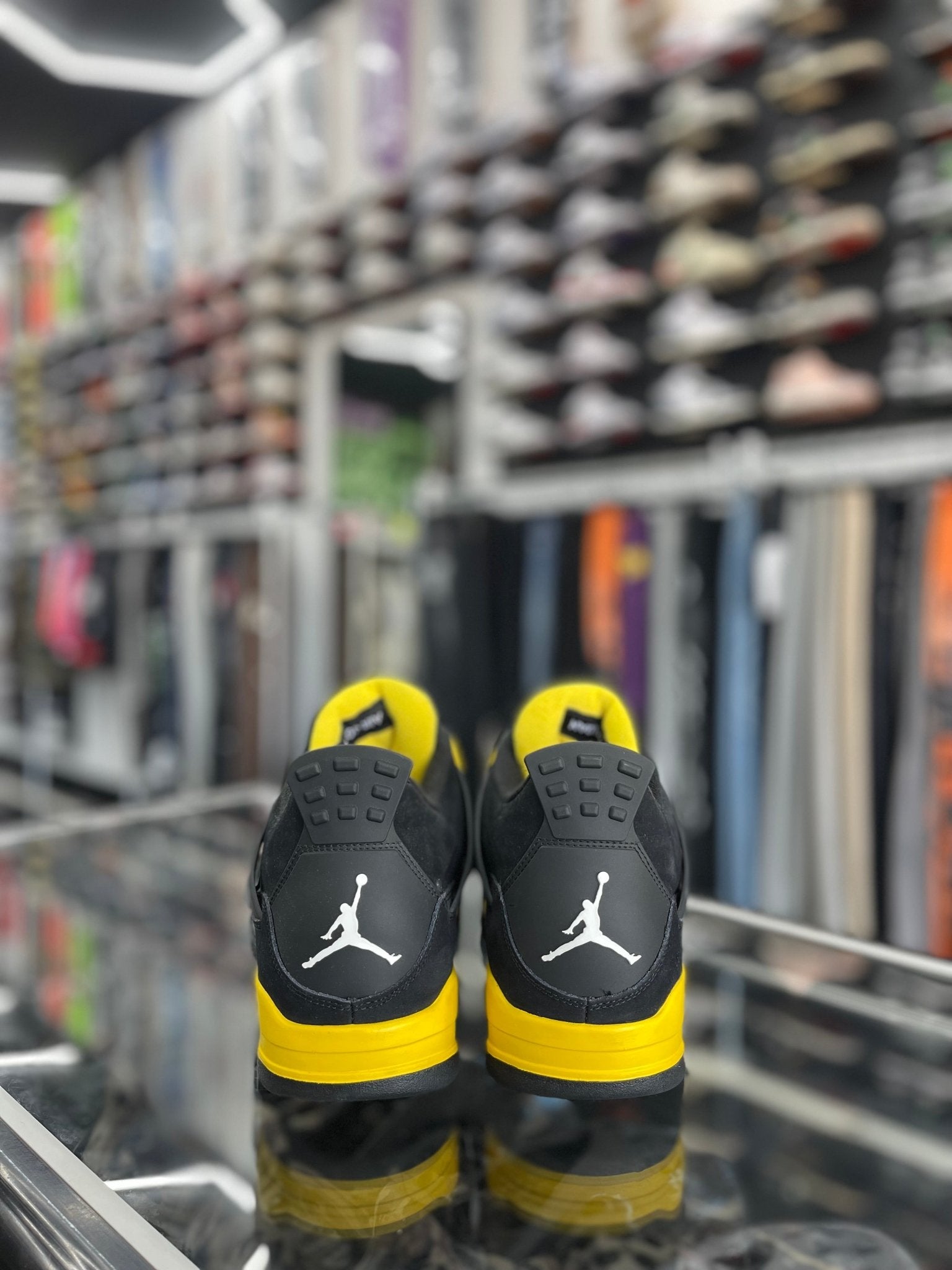 Jordan 4 Retro Thunder Sz 13 (preowned)(box) – Restock Ave