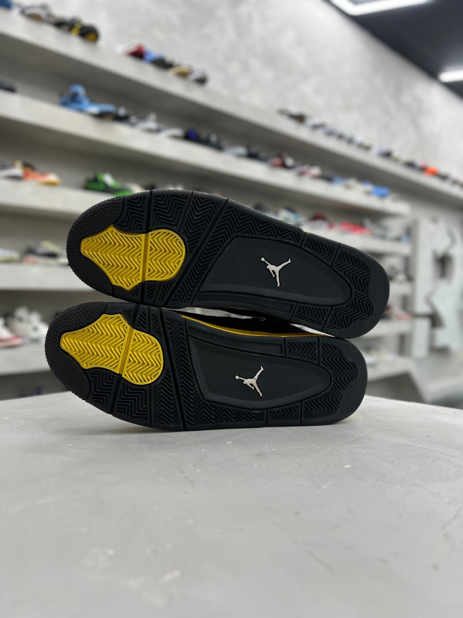 Jordan 4 Retro Thunder Sz 13 (PREOWNED)(NO BOX) - Restock AveJordan 4 Retro Thunder Sz 13 (PREOWNED)(NO BOX)Restock AveRestock Ave13Restock Ave