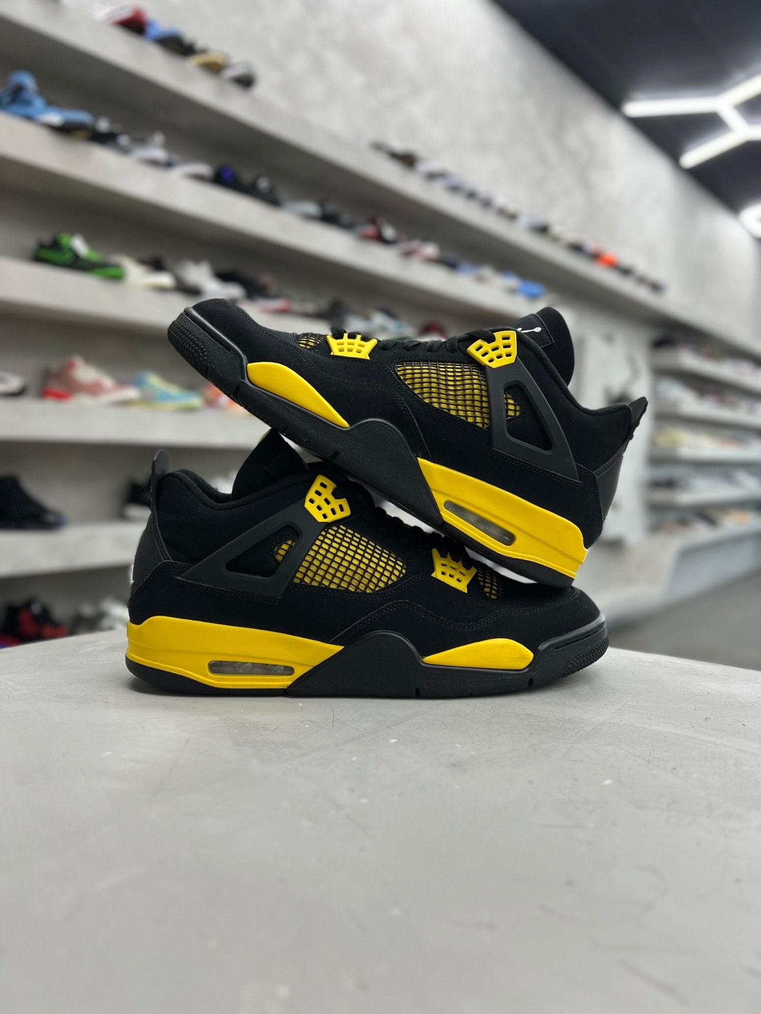 Jordan 4 Retro Thunder Sz 13 (PREOWNED)(NO BOX) - Restock AveJordan 4 Retro Thunder Sz 13 (PREOWNED)(NO BOX)Restock AveRestock Ave13Restock Ave