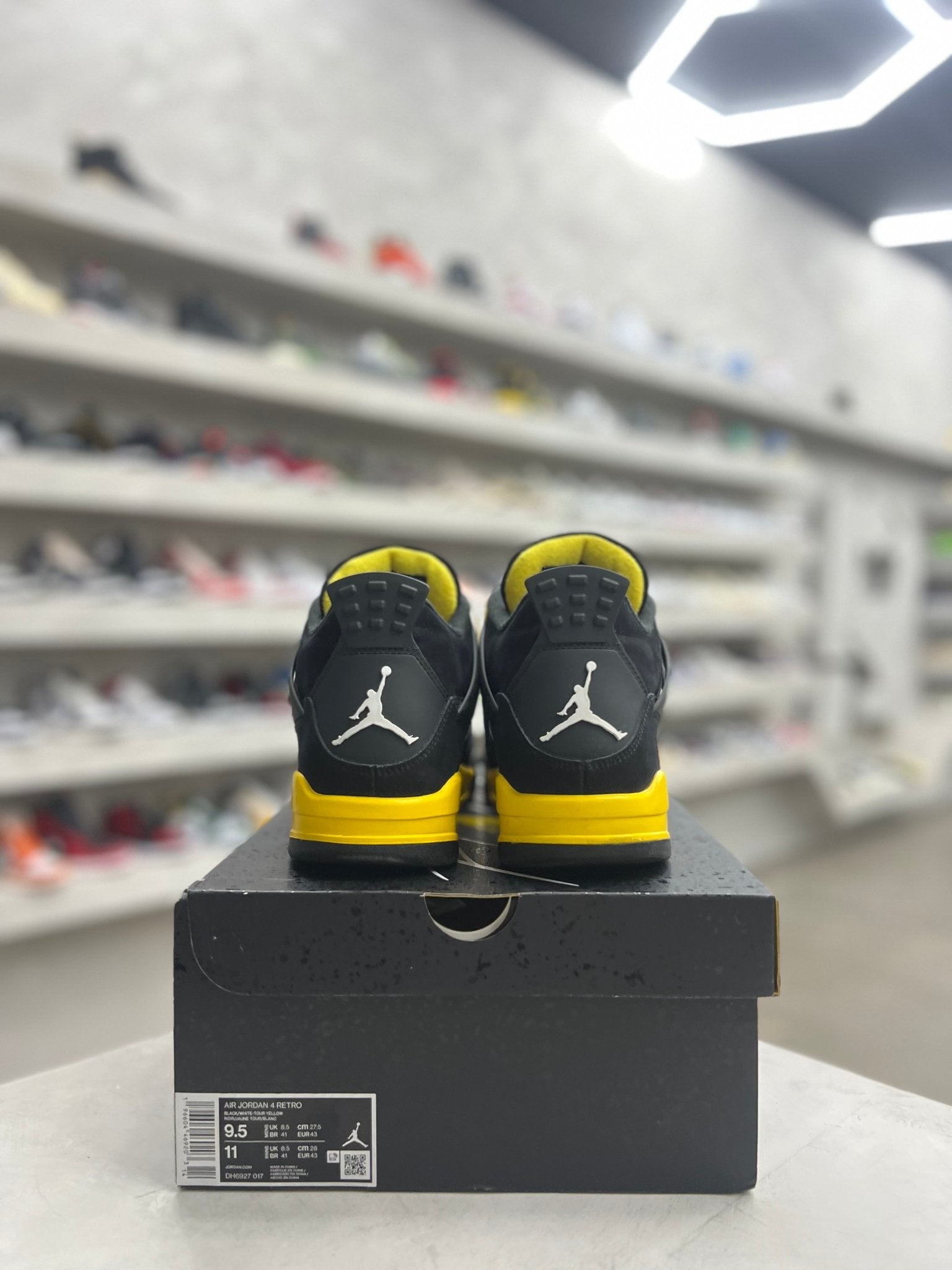 Jordan 4 Retro Thunder Sz 9.5 (PREOWNED) - Restock AveJordan 4 Retro Thunder Sz 9.5 (PREOWNED)Restock AveRestock Ave9.5Restock Ave
