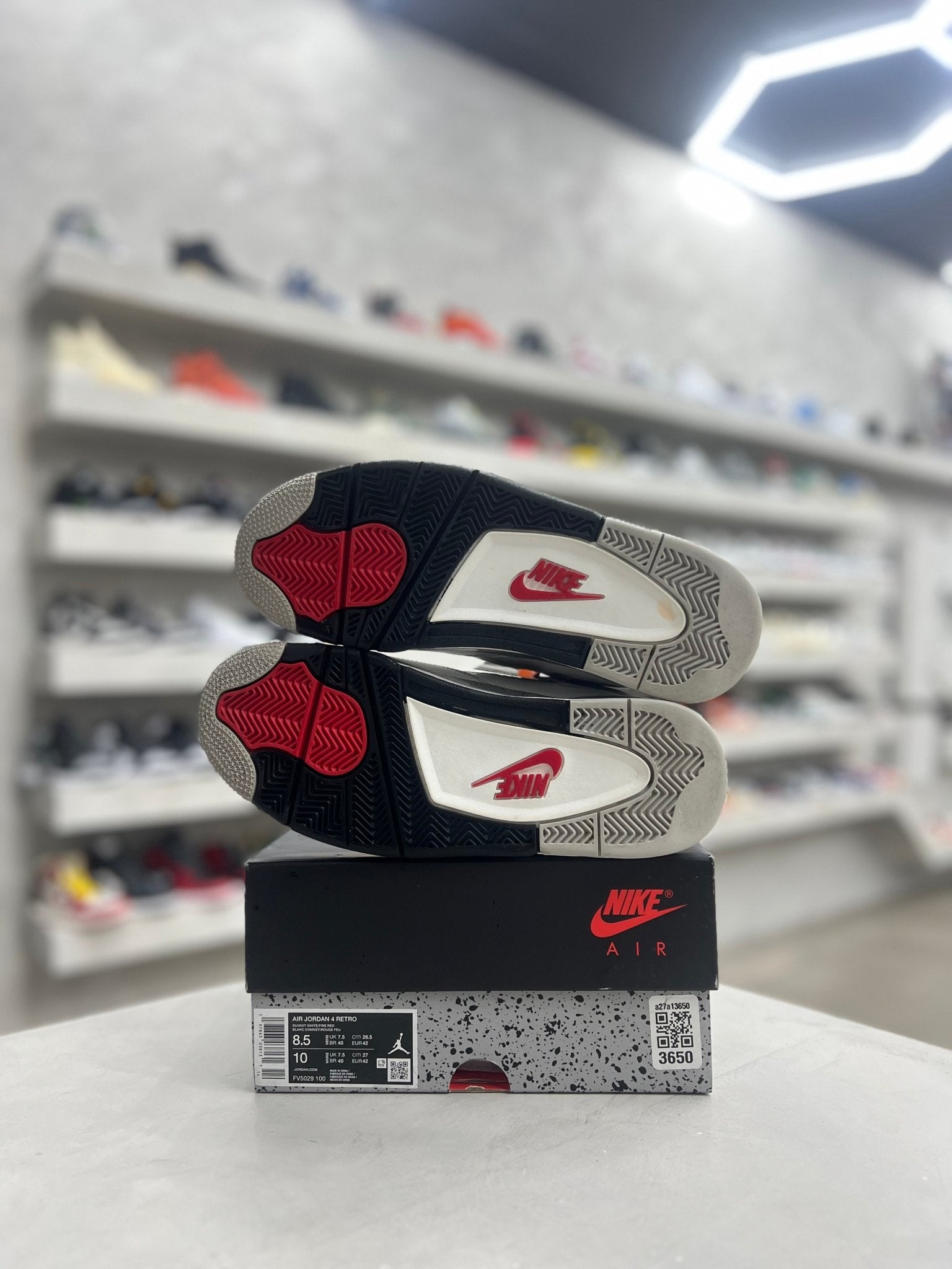 Jordan 4 Retro White Cement Sz 8.5 (PREOWNED) - Restock AveJordan 4 Retro White Cement Sz 8.5 (PREOWNED)Restock AveRestock Ave8.522966131Restock Ave