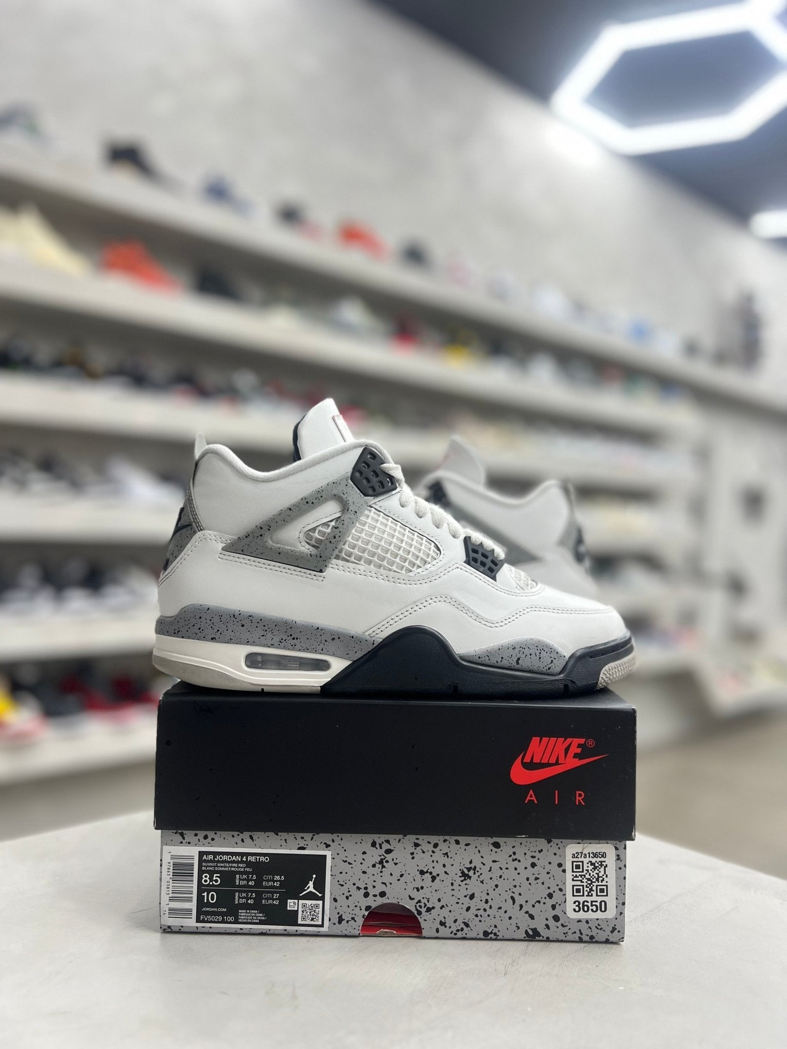Jordan 4 Retro White Cement Sz 8.5 (PREOWNED) - Restock AveJordan 4 Retro White Cement Sz 8.5 (PREOWNED)Restock AveRestock Ave8.522966131Restock Ave