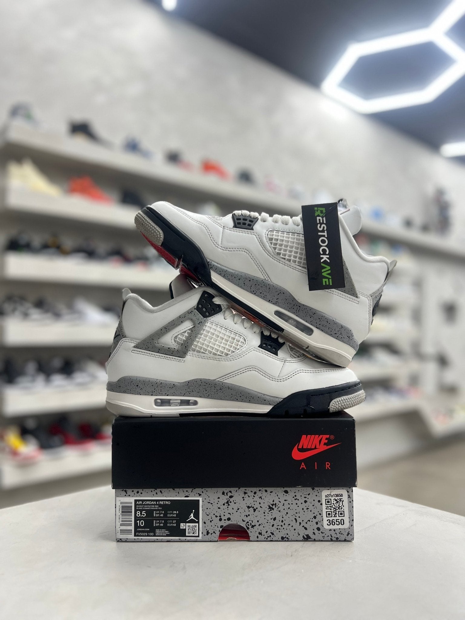 Jordan 4 Retro White Cement Sz 8.5 (PREOWNED) - Restock AveJordan 4 Retro White Cement Sz 8.5 (PREOWNED)Restock AveRestock Ave8.522966131Restock Ave