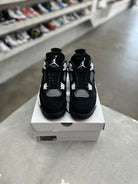 Jordan 4 Retro White Thunder Sz 10 (PREOWNED) - Restock AveJordan 4 Retro White Thunder Sz 10 (PREOWNED)Restock AveRestock Ave1091948915Restock Ave