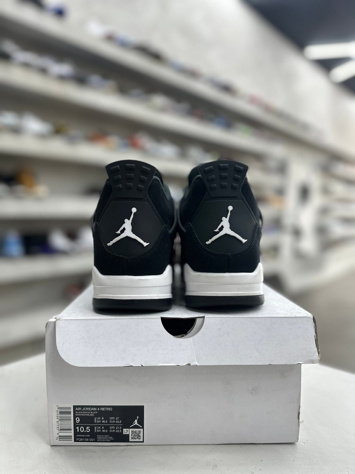 Jordan 4 Retro White Thunder Sz 9 (PREOWNED) - Restock AveJordan 4 Retro White Thunder Sz 9 (PREOWNED)Restock AveRestock Ave937287539Restock Ave