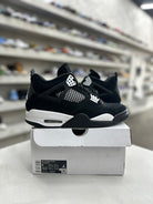 Jordan 4 Retro White Thunder Sz 9 (PREOWNED) - Restock AveJordan 4 Retro White Thunder Sz 9 (PREOWNED)Restock AveRestock Ave937287539Restock Ave