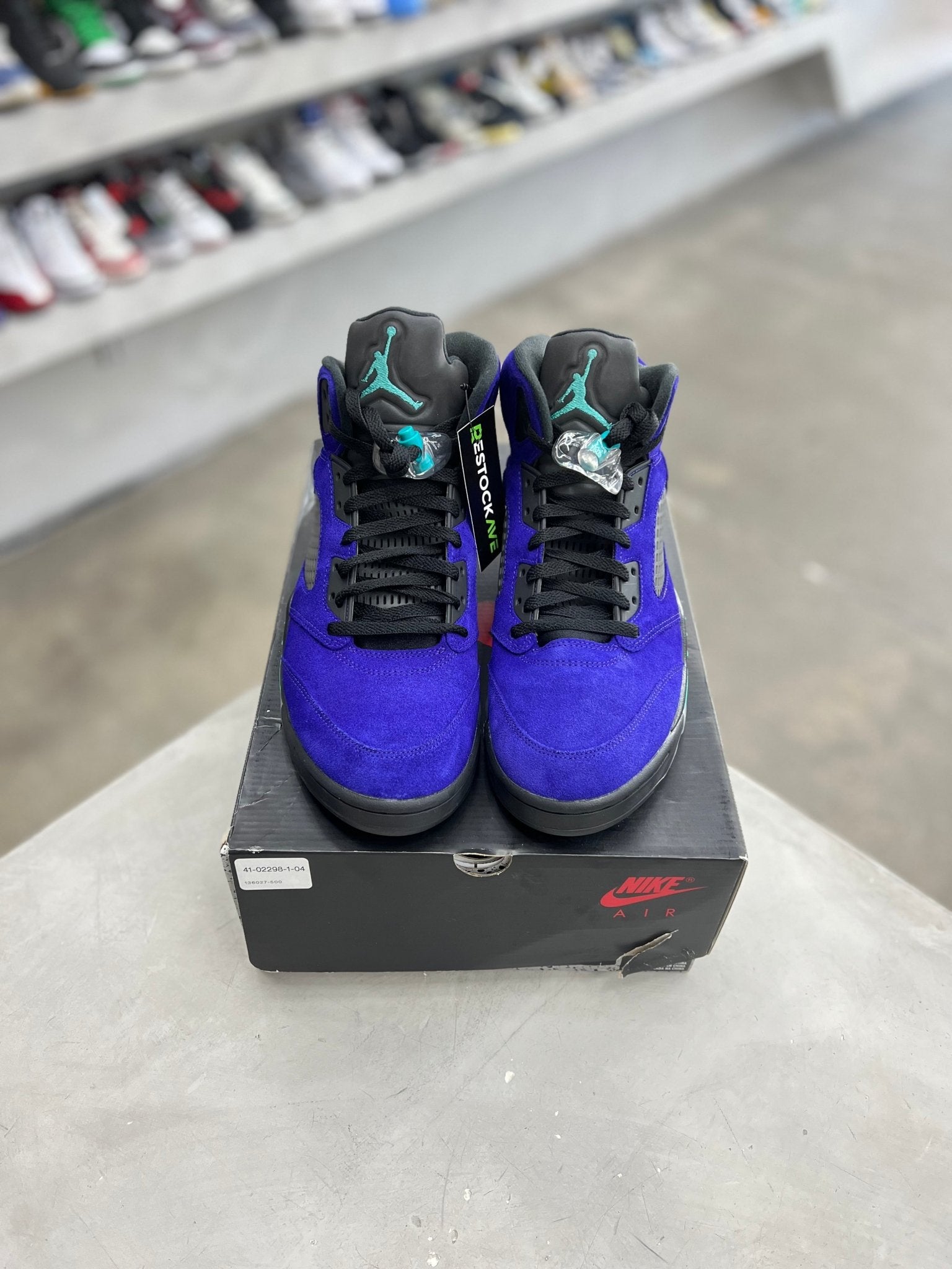 Jordan 5 Retro Alternate Grape Sz 12 (PREOWNED) - Restock AveJordan 5 Retro Alternate Grape Sz 12 (PREOWNED)Restock AveRestock Ave1231549555Restock Ave