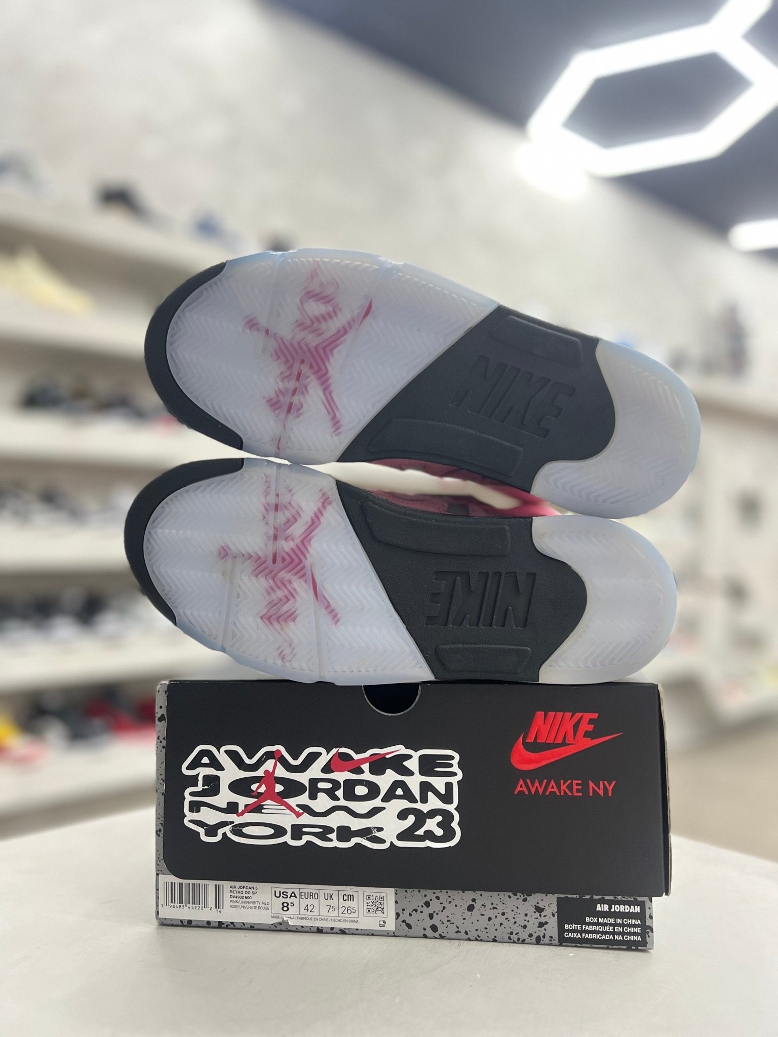 Jordan 5 Retro Awake NY Arctic Pink Sz 8.5 (PREOWNED) - Restock AveJordan 5 Retro Awake NY Arctic Pink Sz 8.5 (PREOWNED)Restock AveRestock Ave8.568138099Restock Ave