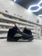 Jordan 5 Retro Black Metallic (2016) Sz 8 (PREOWNED) (NO BOX) - Restock AveJordan 5 Retro Black Metallic (2016) Sz 8 (PREOWNED) (NO BOX)Restock AveRestock Ave814951283Restock Ave
