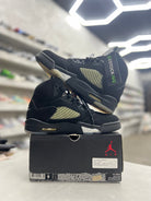Jordan 5 Retro Black Metallic Sz 9 (PREOWNED) - Restock AveJordan 5 Retro Black Metallic Sz 9 (PREOWNED)Restock AveRestock Ave9Restock Ave