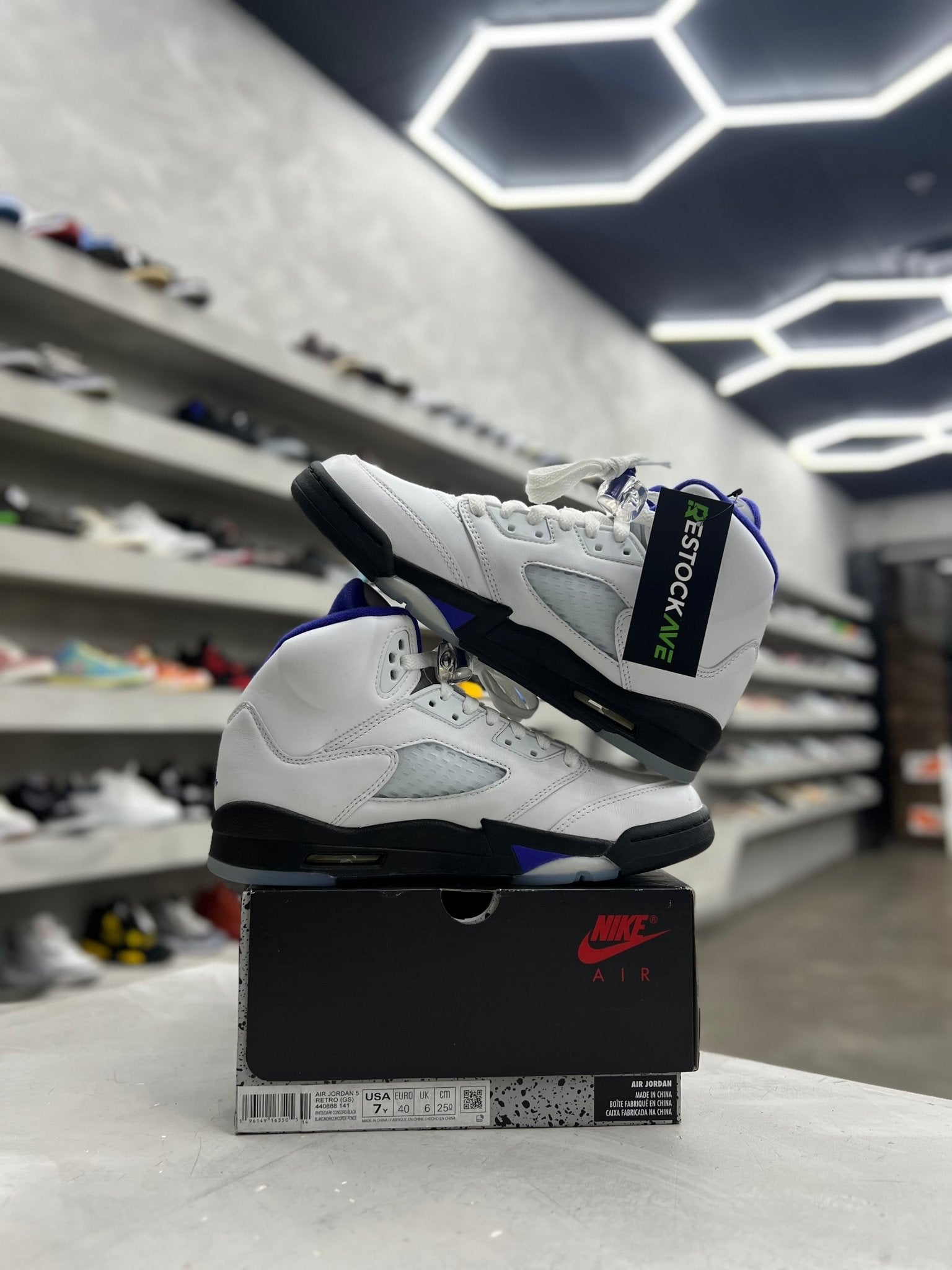 Jordan 5 Retro Dark Concord Sz 7y (PREOWNED) - Restock AveJordan 5 Retro Dark Concord Sz 7y (PREOWNED)Restock AveRestock Ave7yRestock Ave