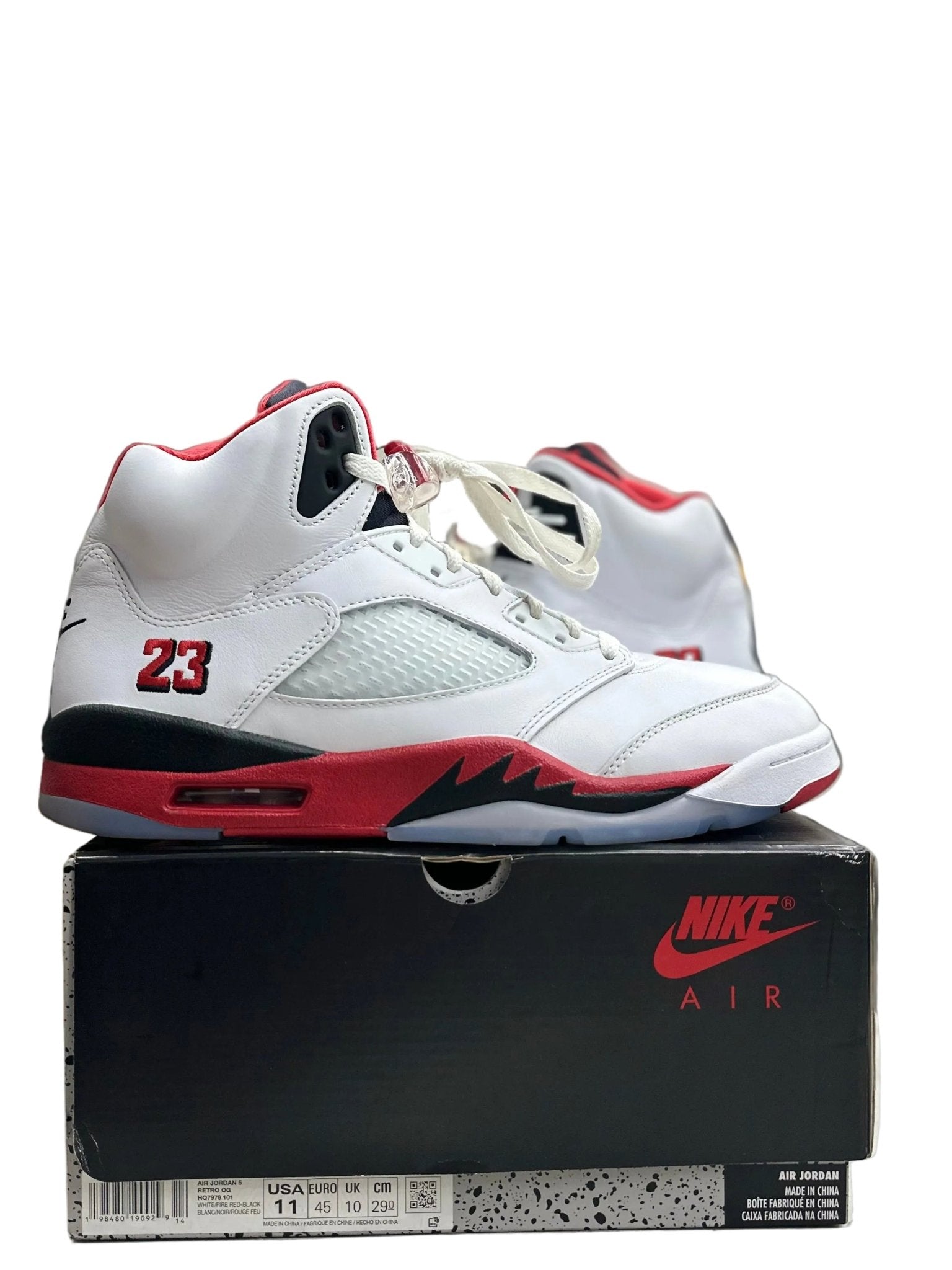 Jordan 5 Retro Fire Red Black Tongue Sz 11 (PREOWNED) - Restock AveJordan 5 Retro Fire Red Black Tongue Sz 11 (PREOWNED)Restock AveRestock Ave11Restock Ave