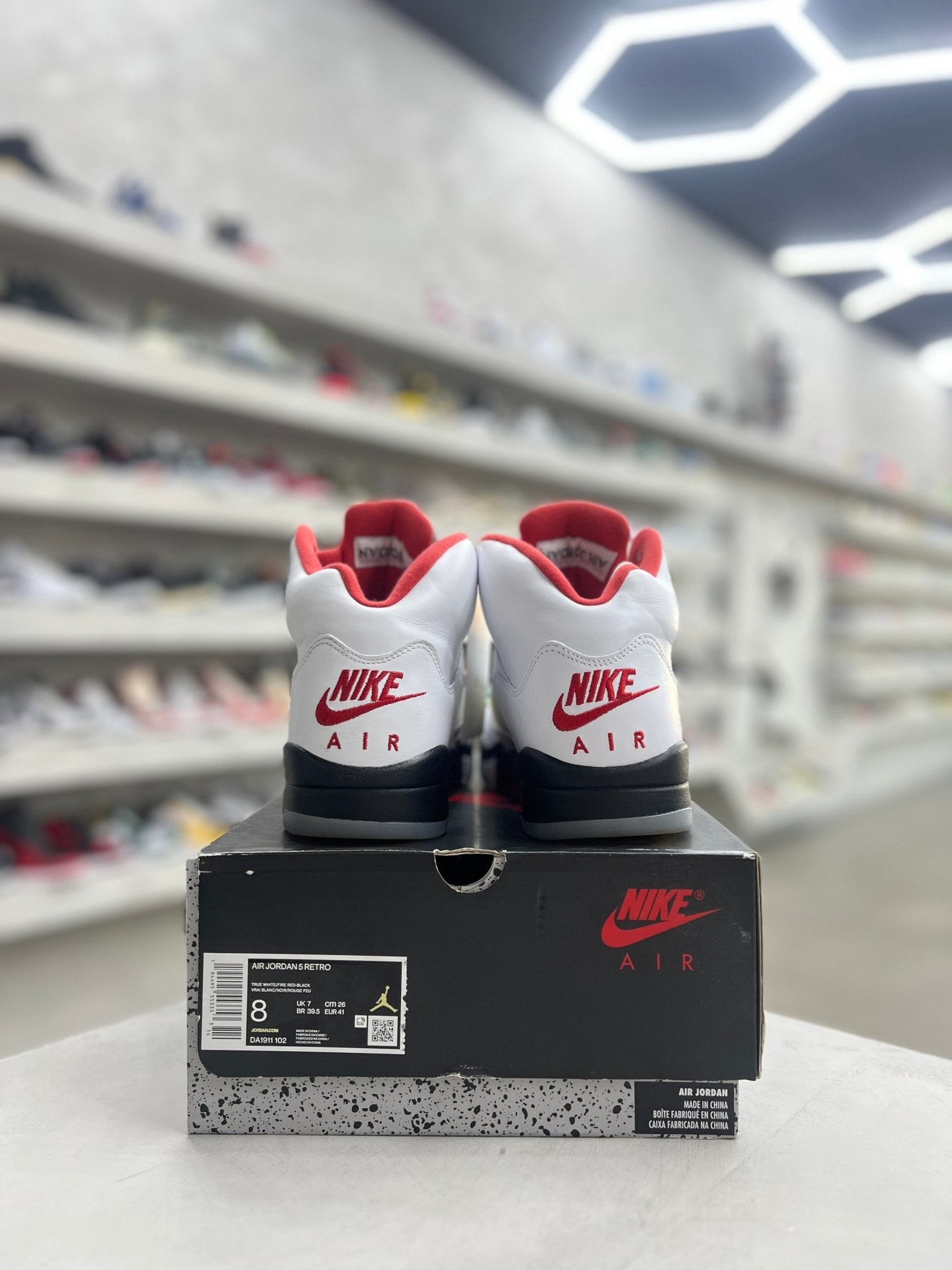 Jordan 5 Retro Fire Red Silver Tongue Sz 8 (PREOWNED) - Restock AveJordan 5 Retro Fire Red Silver Tongue Sz 8 (PREOWNED)Restock AveRestock Ave831242867Restock Ave