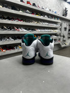 Jordan 5 Retro Grape (2013) Sz 8 (PREOWNED) (NO BOX) - Restock AveJordan 5 Retro Grape (2013) Sz 8 (PREOWNED) (NO BOX)Restock AveRestock Ave812821363Restock Ave