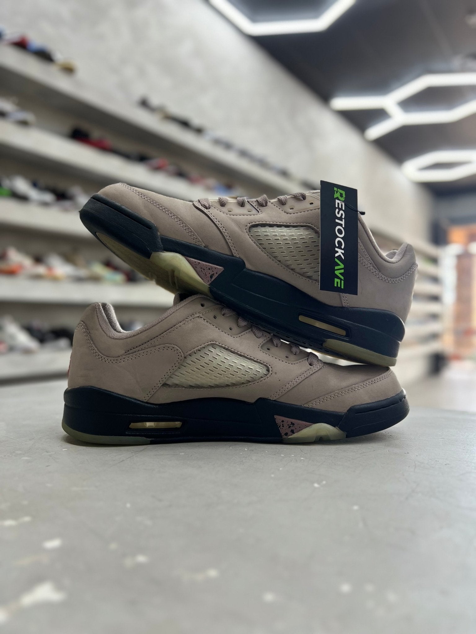 Jordan 5 Retro Low PSG Sz 10 (PREOWNED)(NO BOX) - Restock AveJordan 5 Retro Low PSG Sz 10 (PREOWNED)(NO BOX)Restock AveRestock Ave10Restock Ave