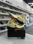 Jordan 5 Retro Off - White Sail Sz 4 (PREOWNED) - Restock AveJordan 5 Retro Off - White Sail Sz 4 (PREOWNED)Restock AveRestock Ave4Restock Ave