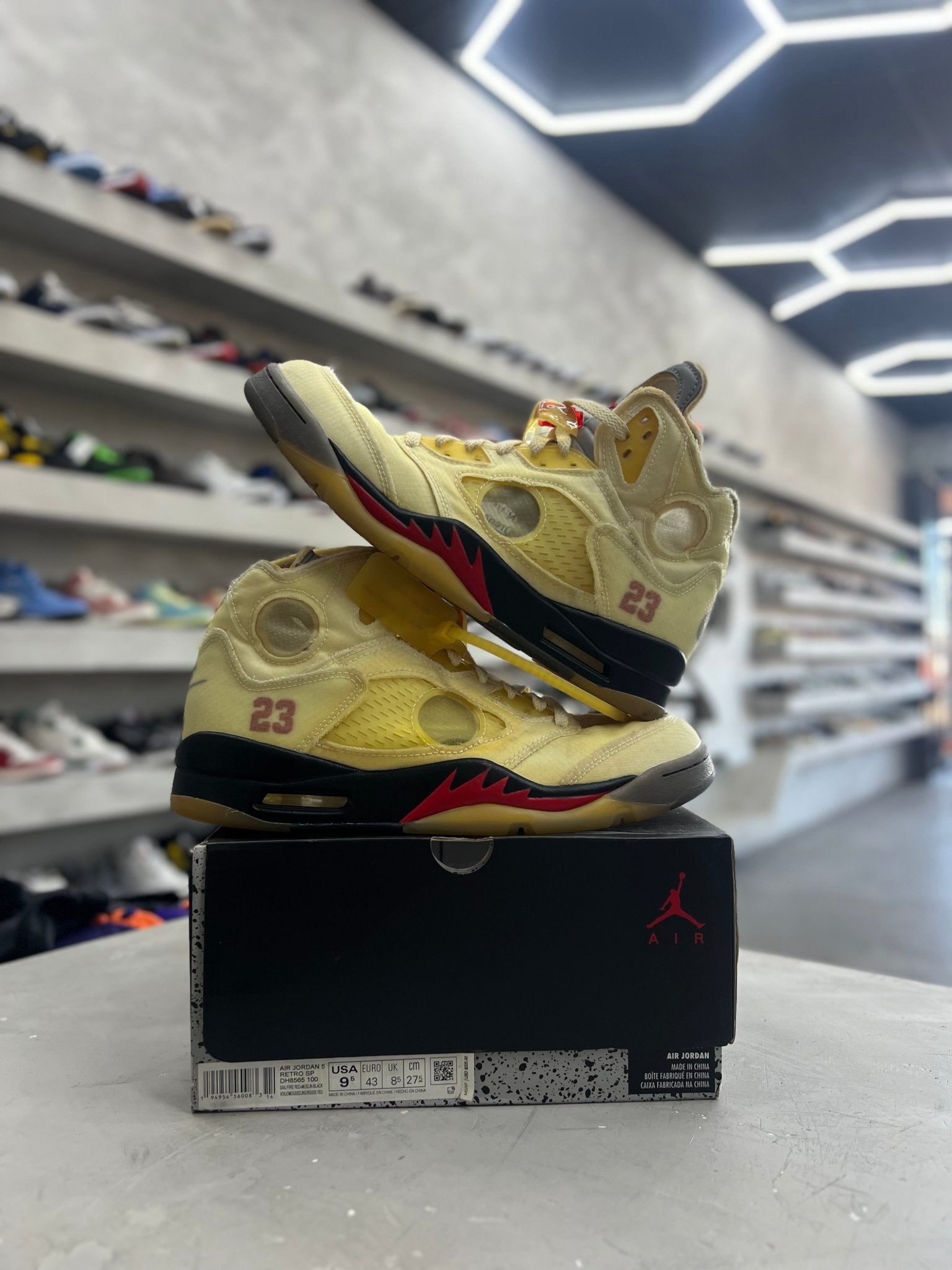Jordan 5 Retro Off - White Sail Sz 9.5 (PREOWNED) - Restock AveJordan 5 Retro Off - White Sail Sz 9.5 (PREOWNED)Restock AveRestock Ave9.5Restock Ave