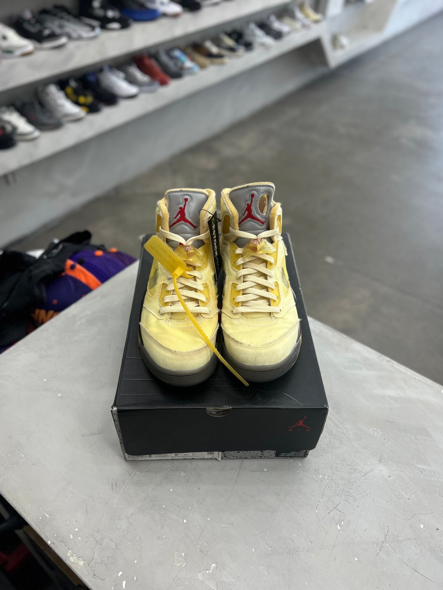 Jordan 5 Retro Off - White Sail Sz 9.5 (PREOWNED) - Restock AveJordan 5 Retro Off - White Sail Sz 9.5 (PREOWNED)Restock AveRestock Ave9.5Restock Ave