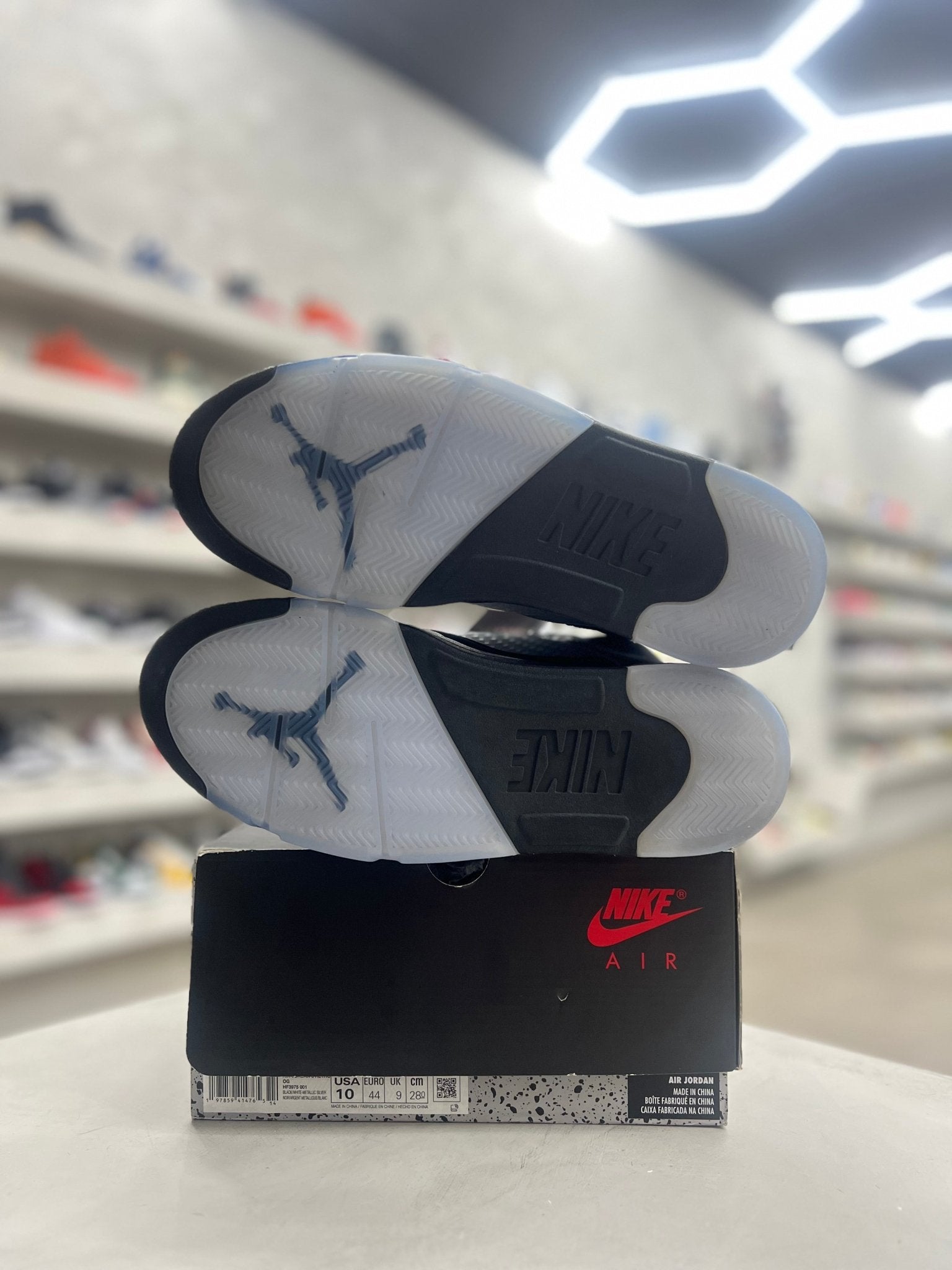 Jordan 5 Retro OG Black Metallic Reimagined Sz 10 (PREOWNED) - Restock AveJordan 5 Retro OG Black Metallic Reimagined Sz 10 (PREOWNED)Restock AveRestock Ave10Restock Ave