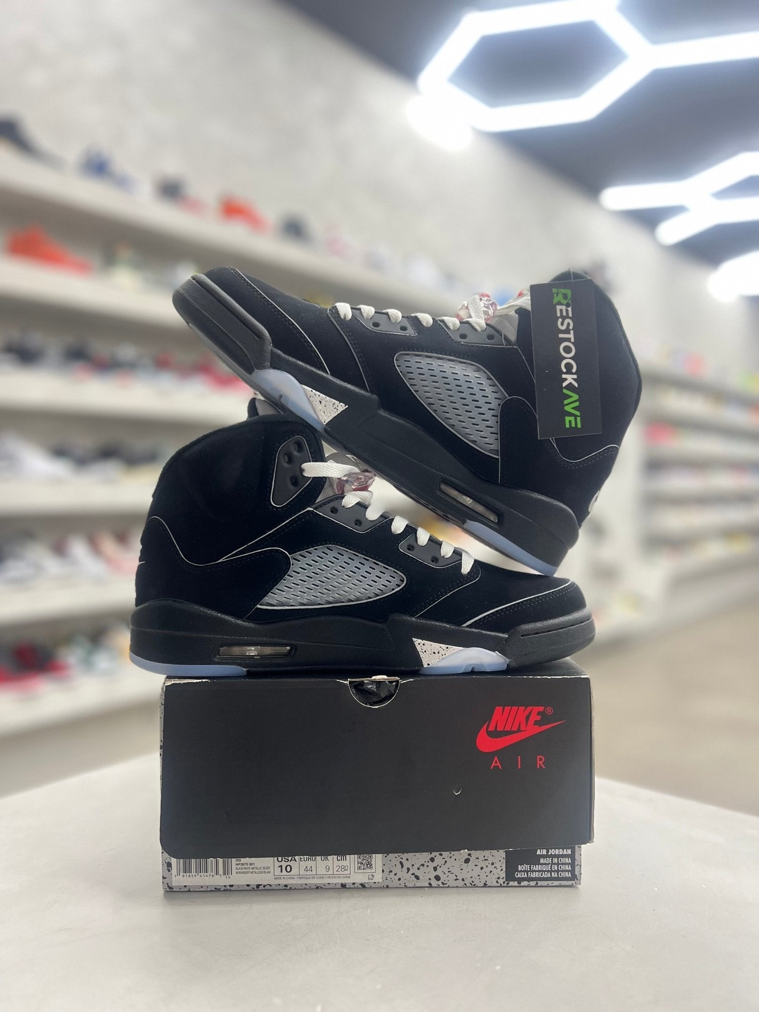 Jordan 5 Retro OG Black Metallic Reimagined Sz 10 (PREOWNED) - Restock AveJordan 5 Retro OG Black Metallic Reimagined Sz 10 (PREOWNED)Restock AveRestock Ave10Restock Ave